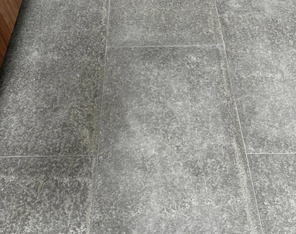 LAVA STONE FOR STUNNING SLIP-RESISTANT BATHROOM FLOORING