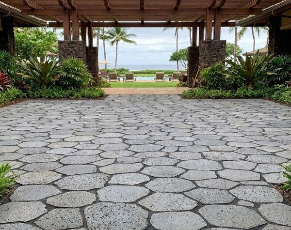 Basalt | Puka Lava Grey Round Random Edge