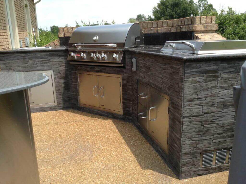 Quartzite-Slate-Mosaic-BLACK Quartzite-Slate Zebra Cut Mosaic- Stone Supplier - Rocks in Stock