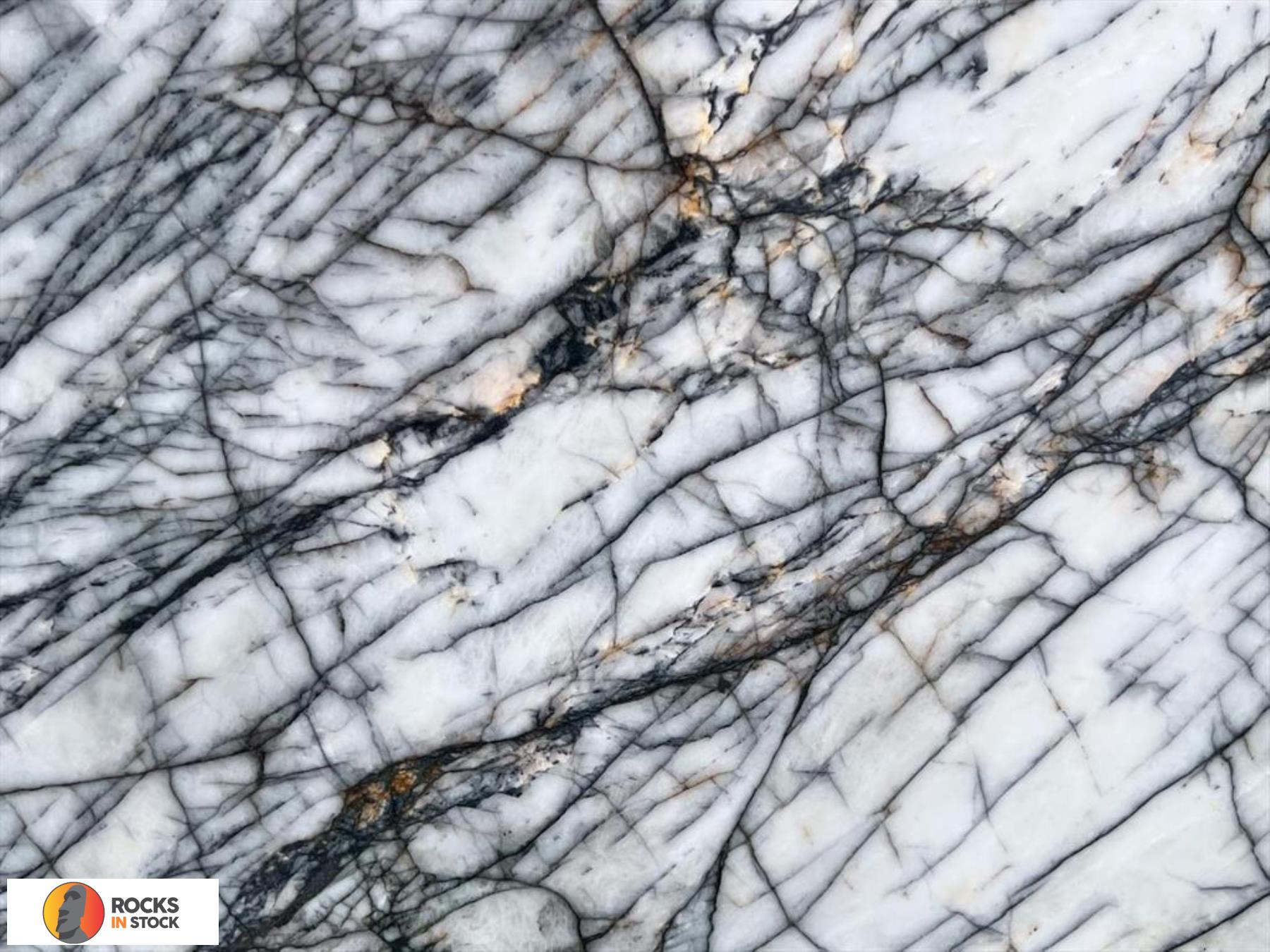 CRISTALLO BLACK Quartzite polished 3cm thick - Slab