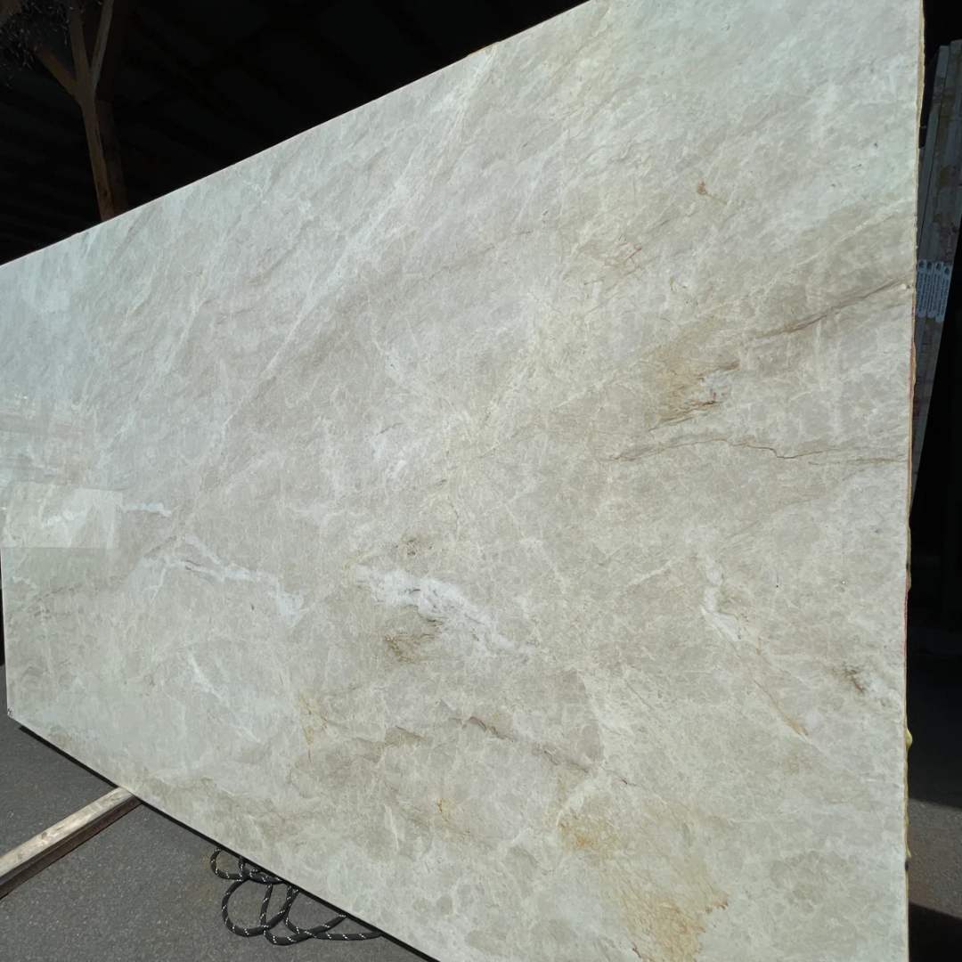 MADRE PEROLA Quartzite polished 2cm thick - Slab