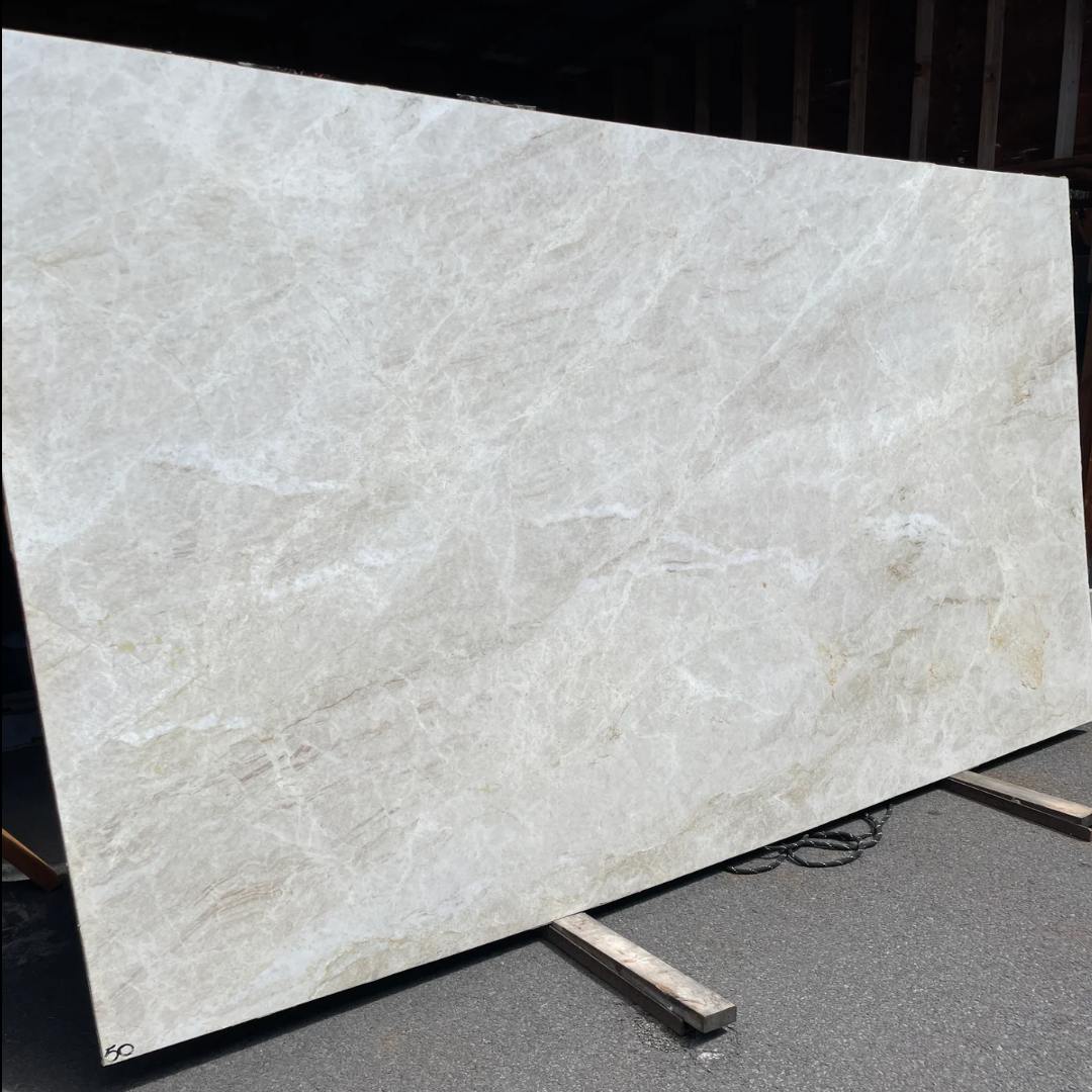 MADRE PEROLA Quartzite polished 2cm thick - Slab