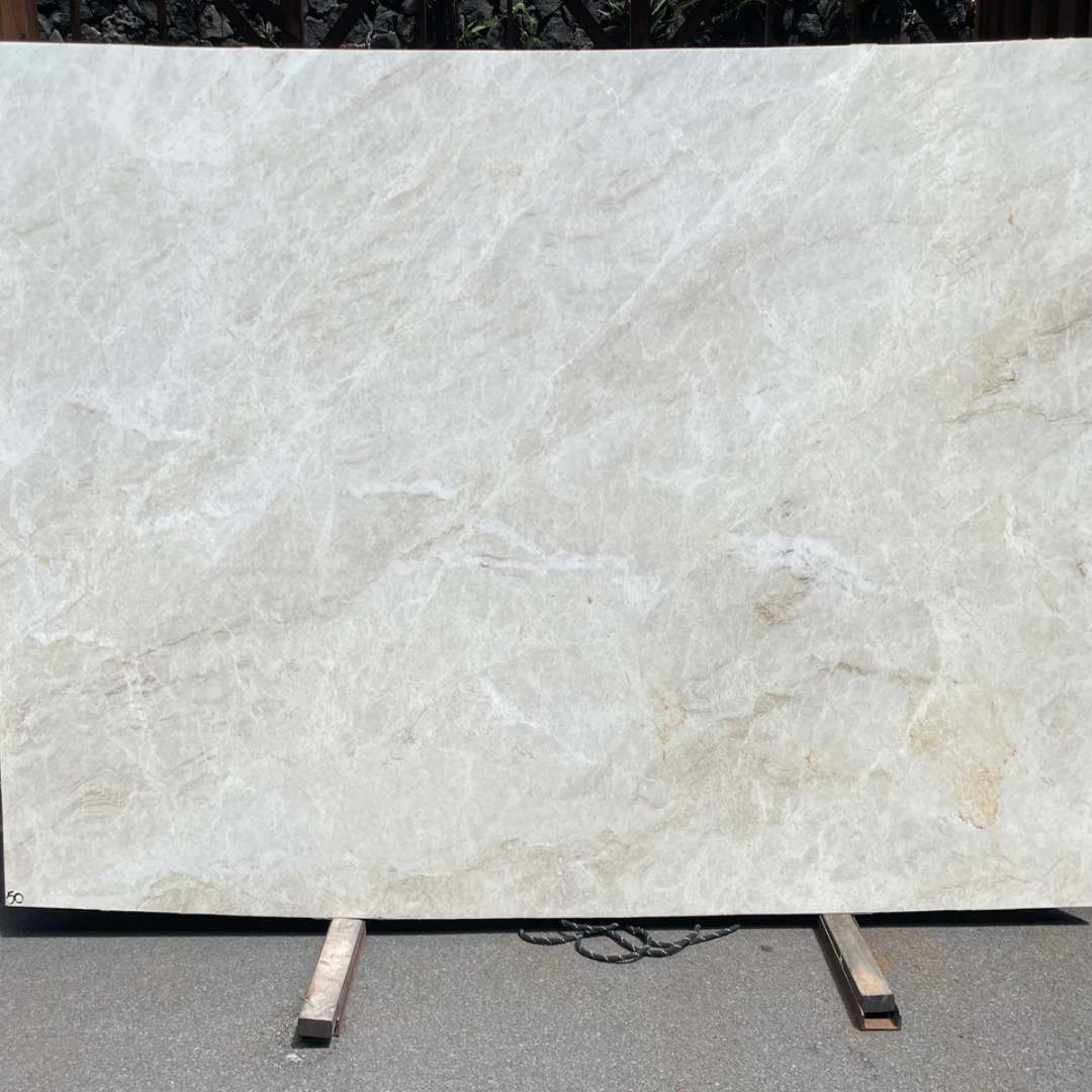MADRE PEROLA Quartzite polished 2cm thick - Slab