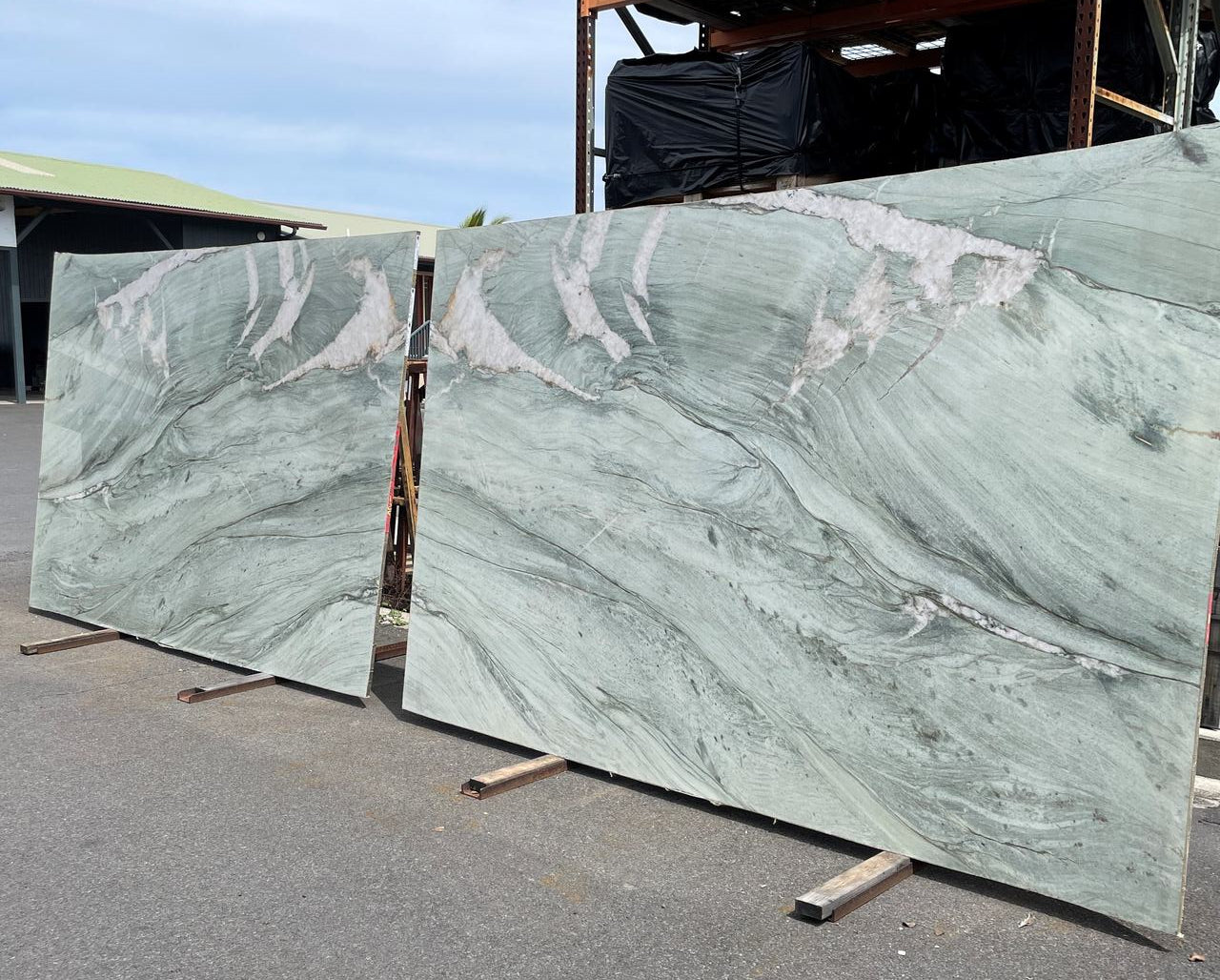 Del Mare Quartzite polished 2cm thick Slab - Rocks in Stock