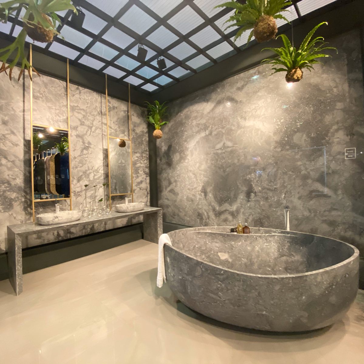 Donatello Dolomite polished 2cm thick slab - Rocks in Stock