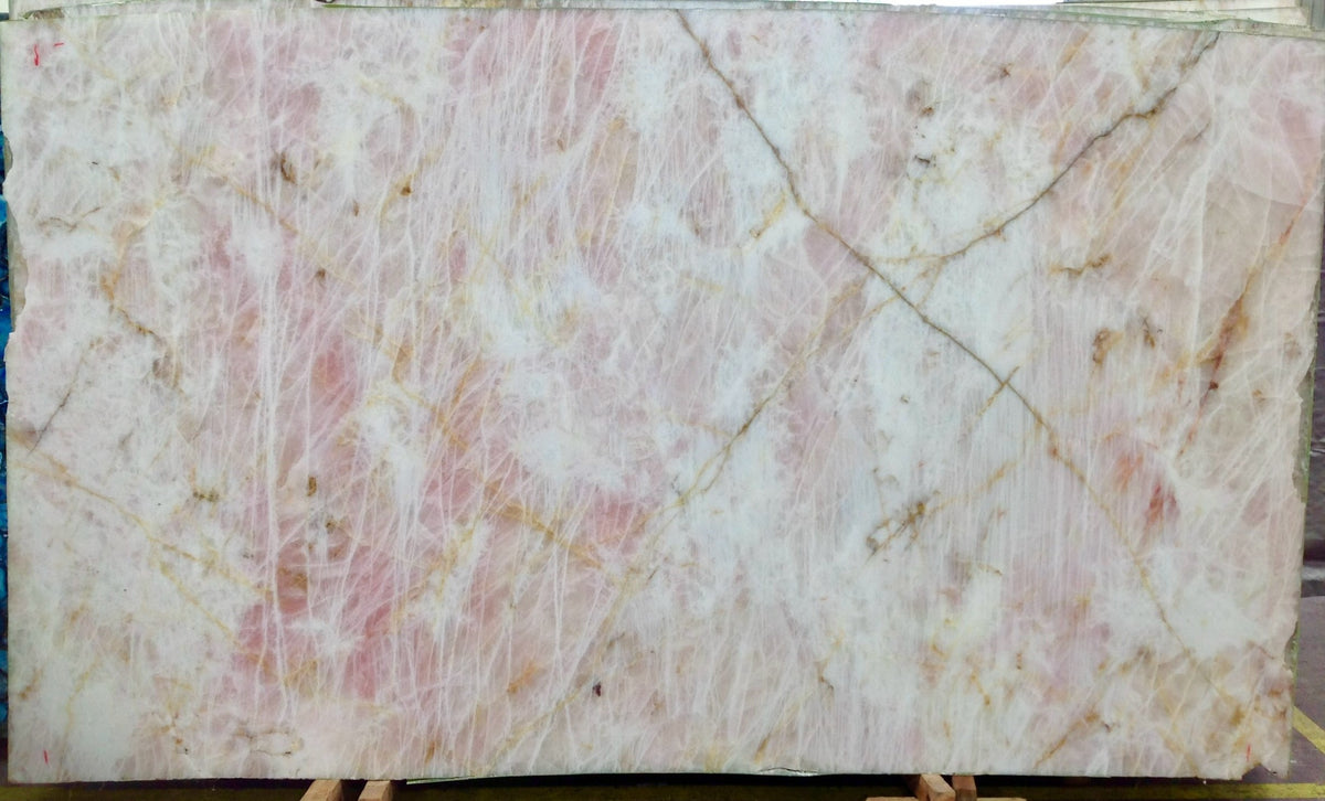 CRISTALLO ROSA Quartzite polished 2cm thick - Slab