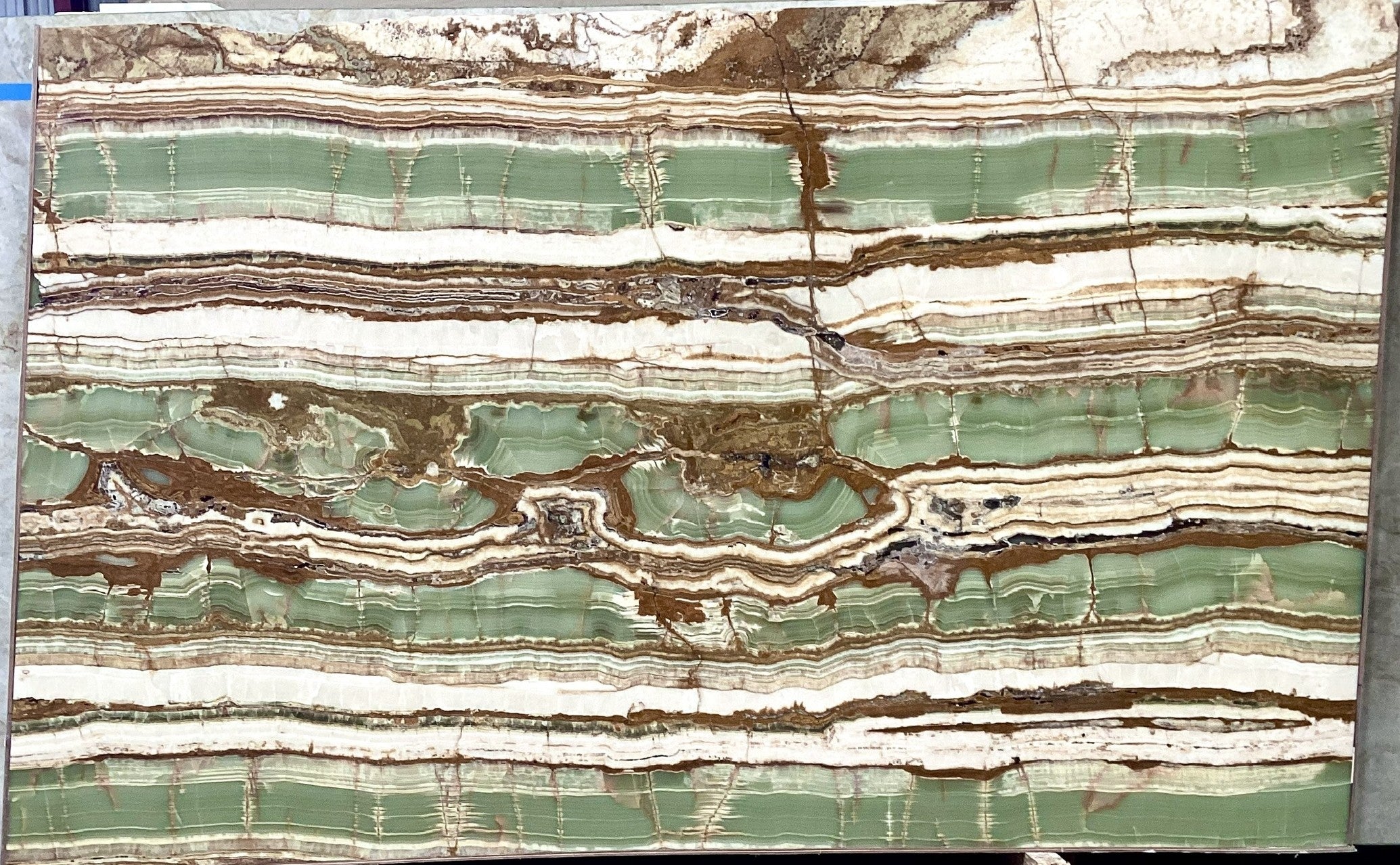 TRAONYX GREEN Onyx polished 2cm thick - Slab