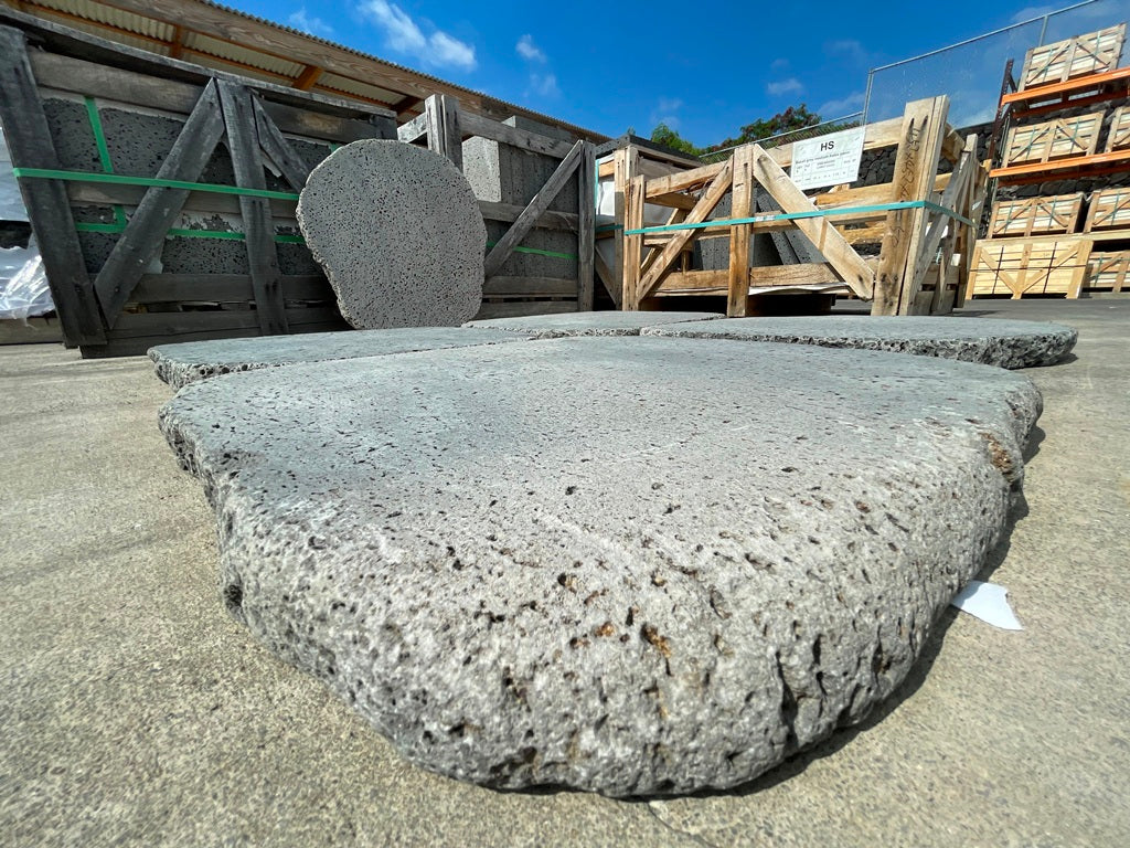 PUKA LAVA GREY - ROUND RANDOM EDGE, Basalt tumbled - 24" diameter & up 1 1/2" Paver (4 SF/PC)