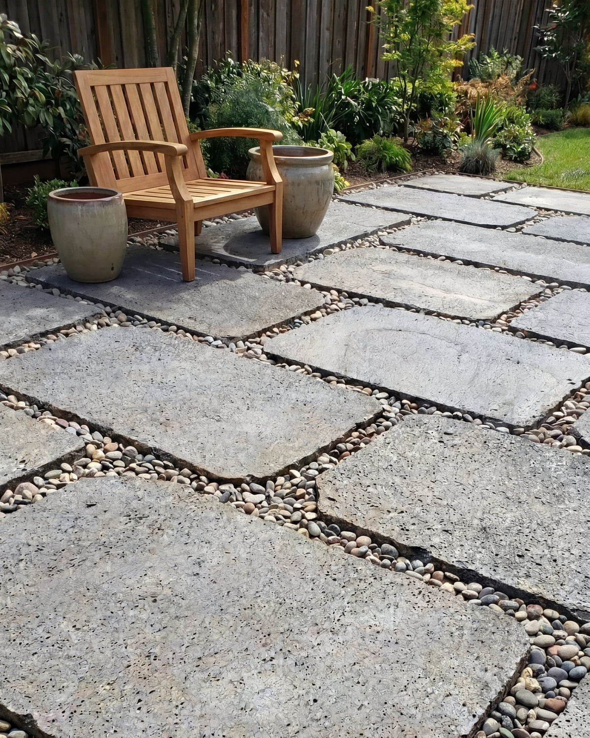 PUKA LAVA GREY - NATURAL RECTANGLE RANDOM EDGE, Basalt BRUSHED - 30" & up x 24" x 1 1/2" Paver (5 SF/PC)