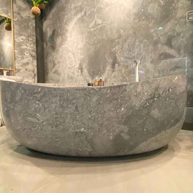 Donatello Dolomite polished 2cm thick slab - Rocks in Stock