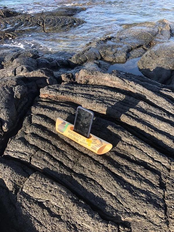HAWAI'I STONE BAMBOOSTER Natural Music Speaker- Hawai'i Stone Fashion