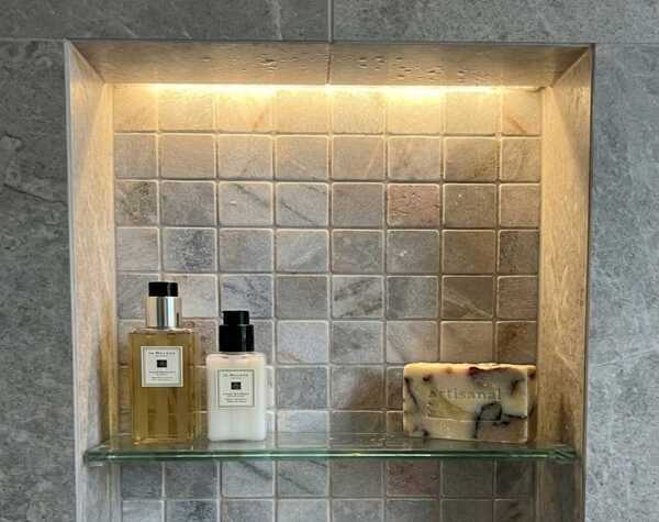 Bathroom | Bianco Venus 2x2, Squares, Mosaic - Mediterranean