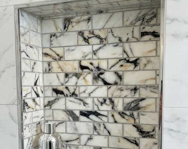 Bathroom | Tiger Black, Brick, Mosaic - Mediterranean