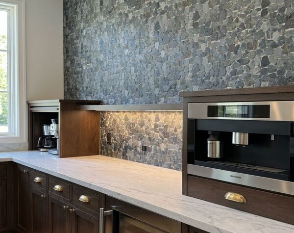 Kitchen | Black, Flat Shaved Jumbo, Pebble - Havai'iano