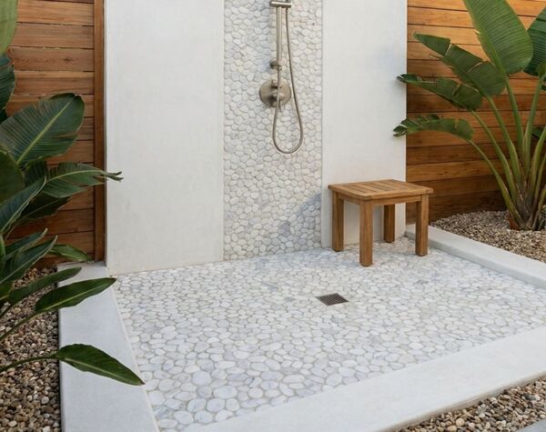 Outdoor Shower | Carrara, Flat, Pebble - Havai'iano