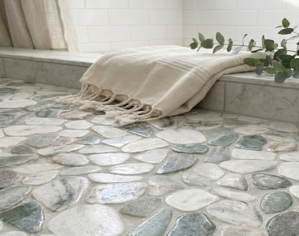 Flooring | Lily Onyx, Flat, Pebble - Havai'iano