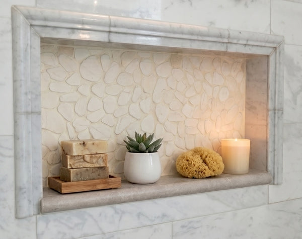 Bathroom | White, Flat, Pebble - Havai'iano