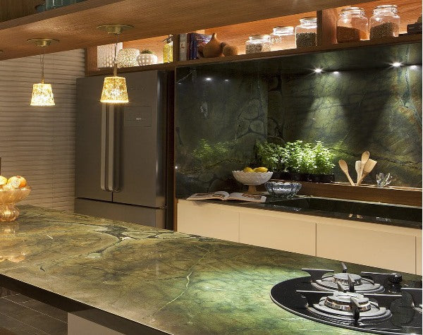 ENCHANTING GREEN: NATURE IN STYLE 