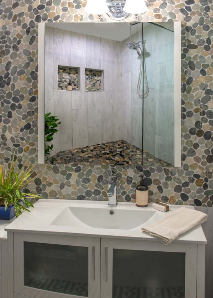 Pebble-Mosaic-BROMO Pebble Flat Mosaic- Stone Supplier - Rocks in Stock