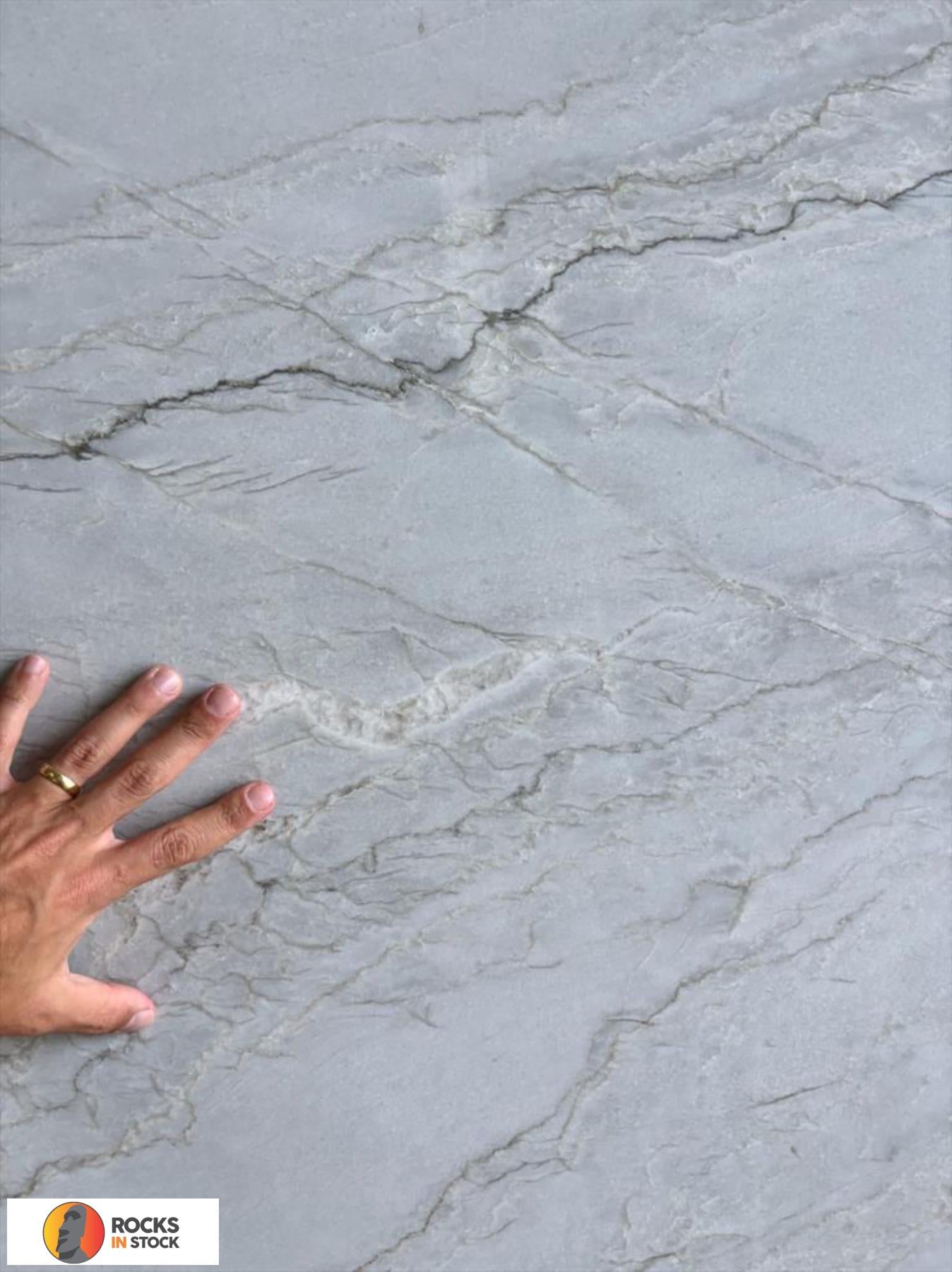 AZZURRA BAY Quartzite polished 3cm thick - Slab