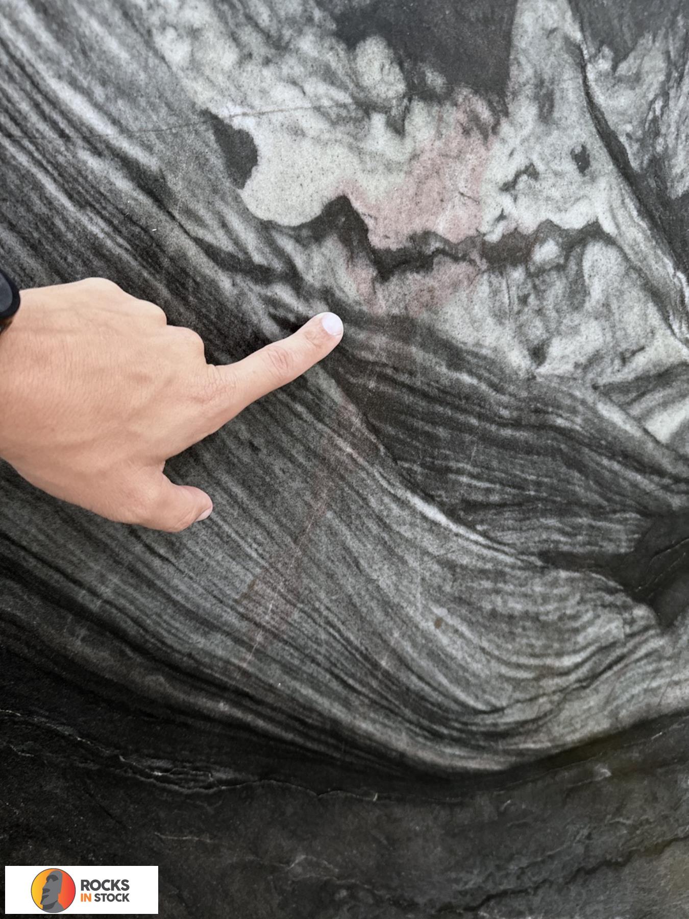 BLACK RAJ Quartzite leather 2cm thick - Slab
