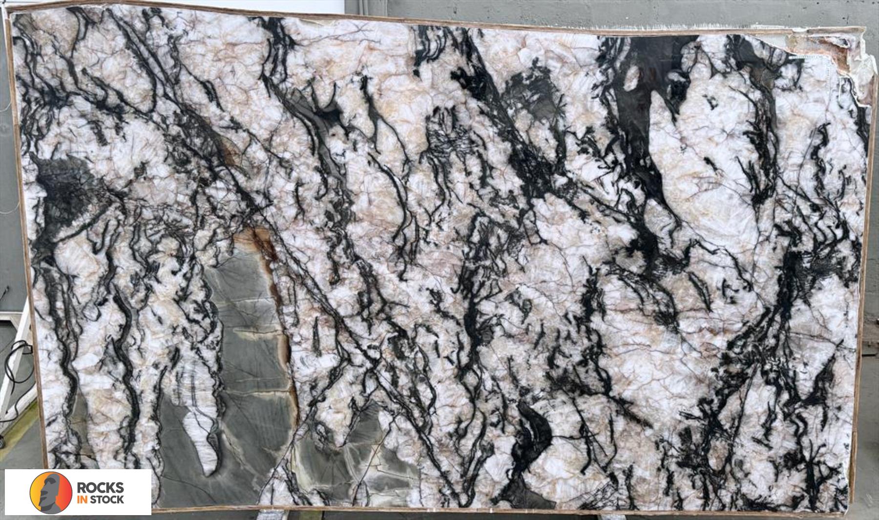 BOTANIC CRYSTAL Quartzite polished 3cm thick - Slab