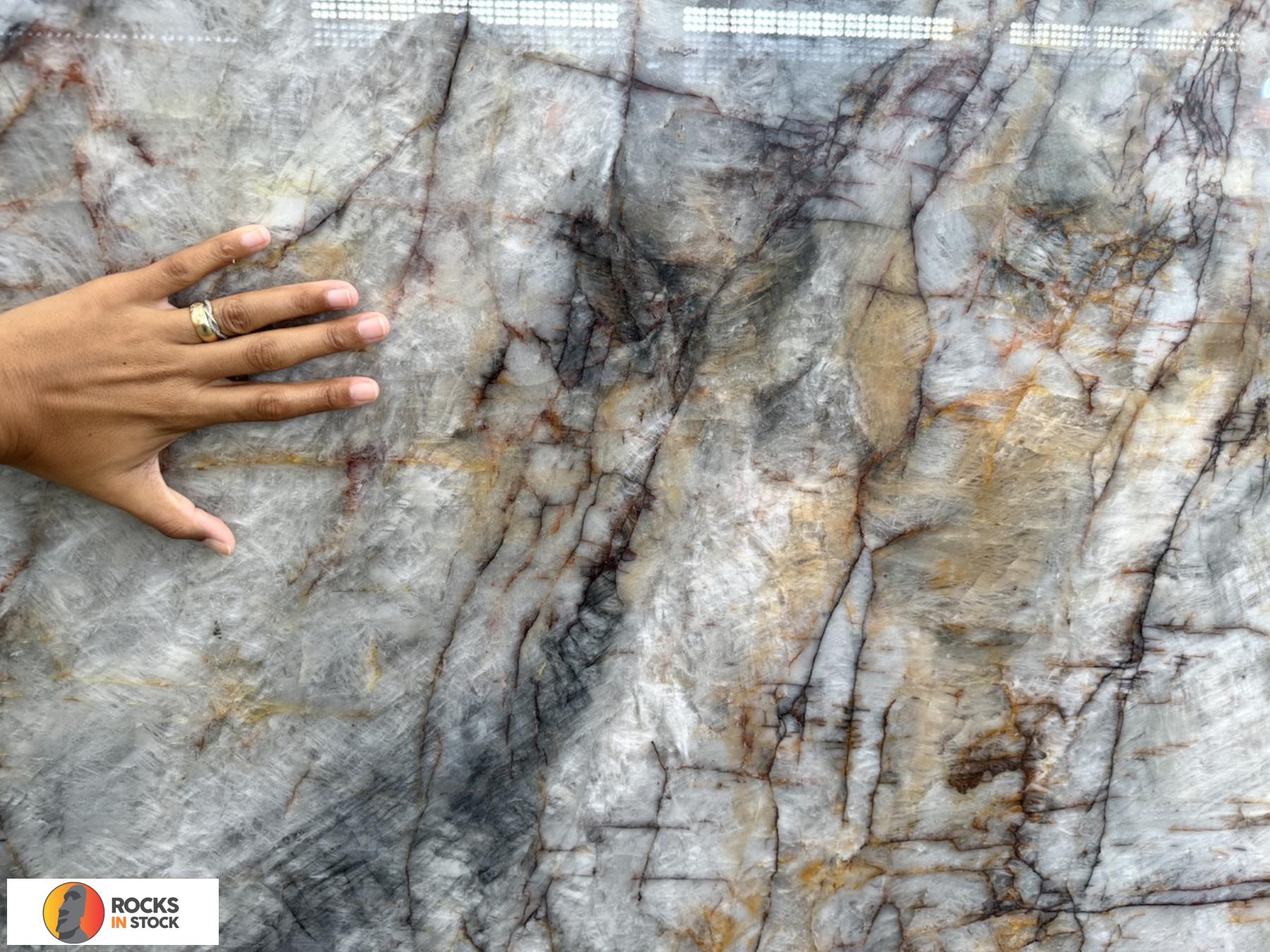 CRISTALLO AZZURE Quartzite polished 3cm thick - Slab