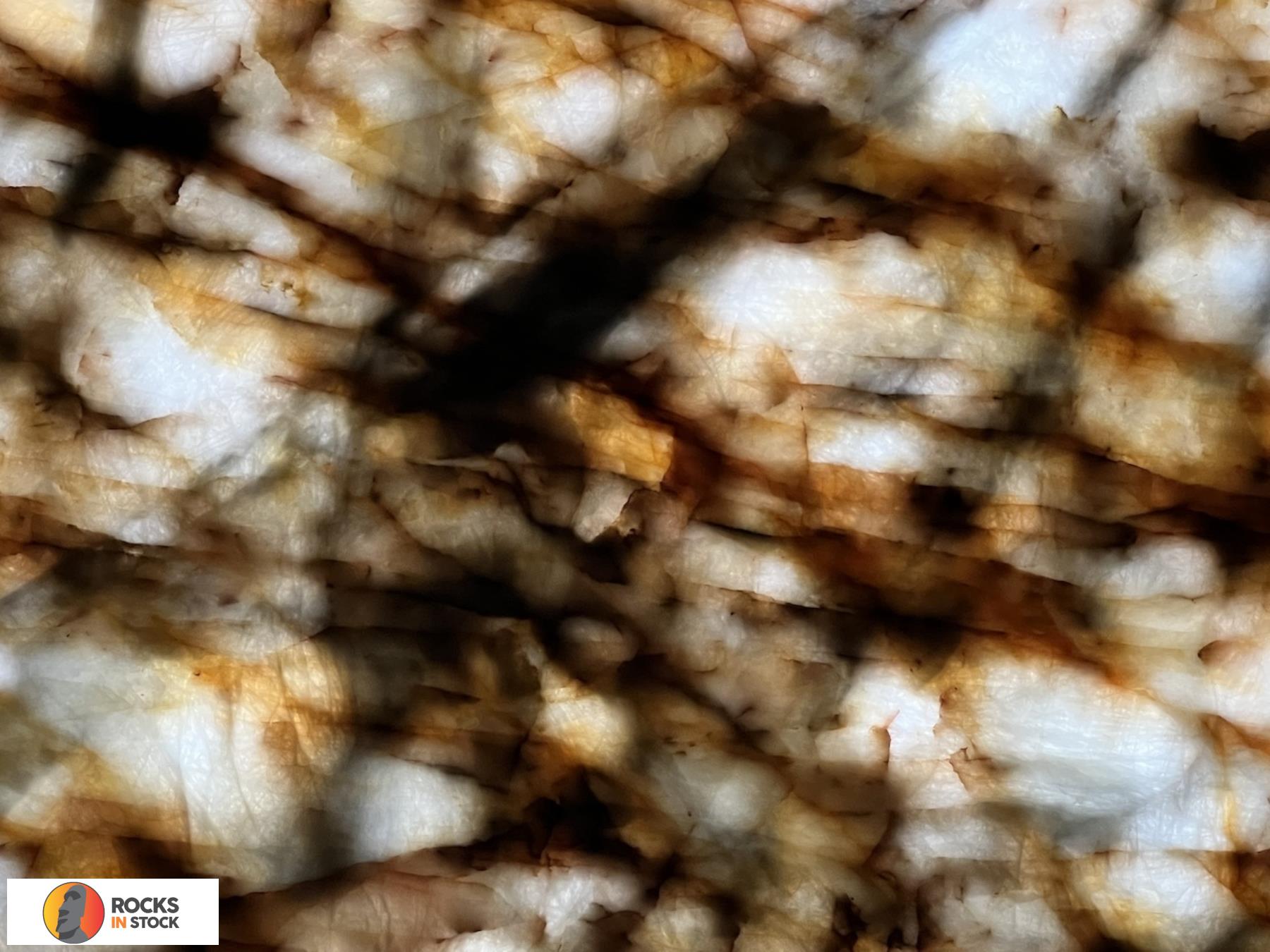 CRISTALLO GOLD Quartzite polished 3cm thick - Slab