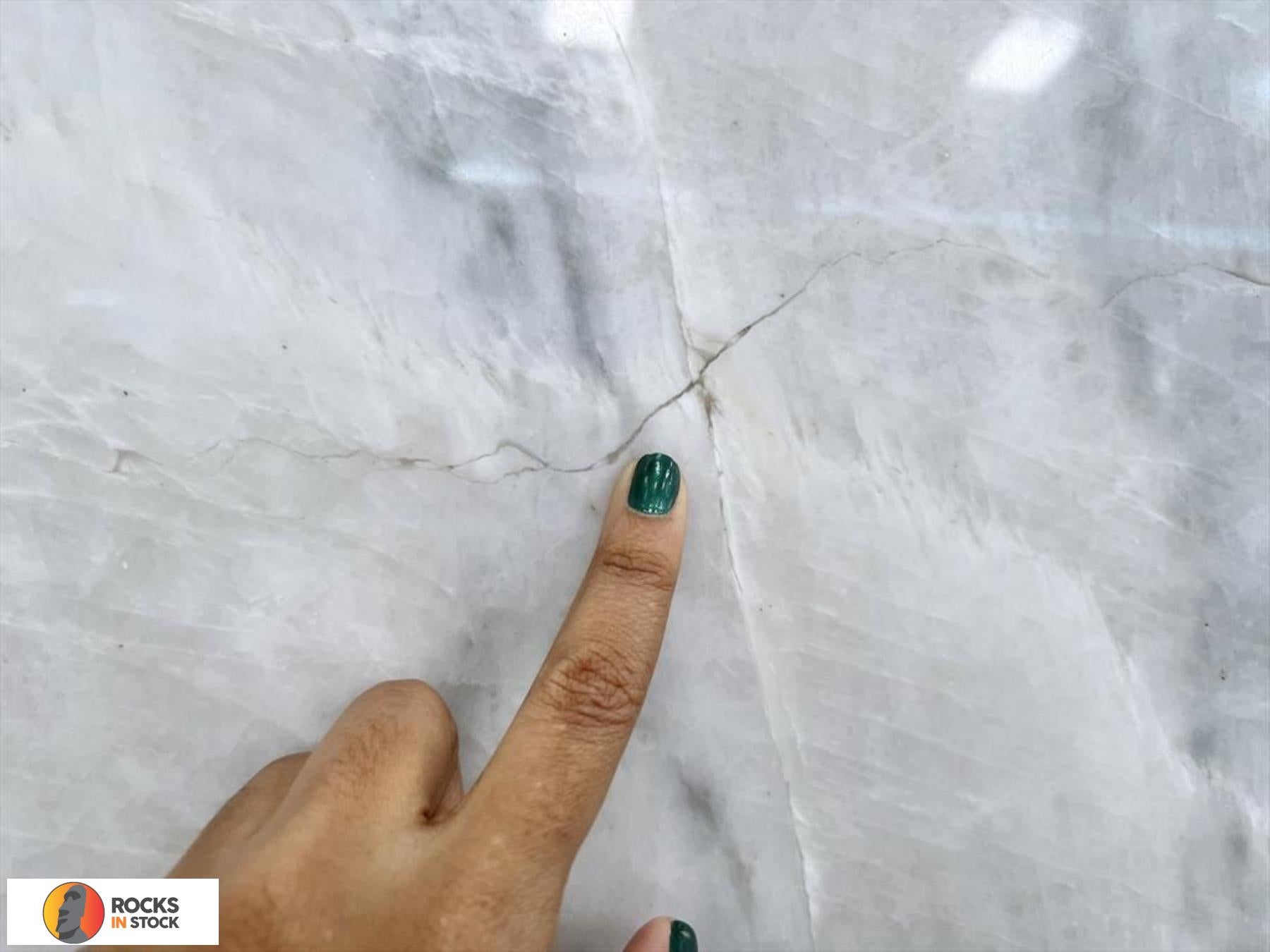 CRISTALLO ROYALE Quartzite polished 3cm thick - Slab