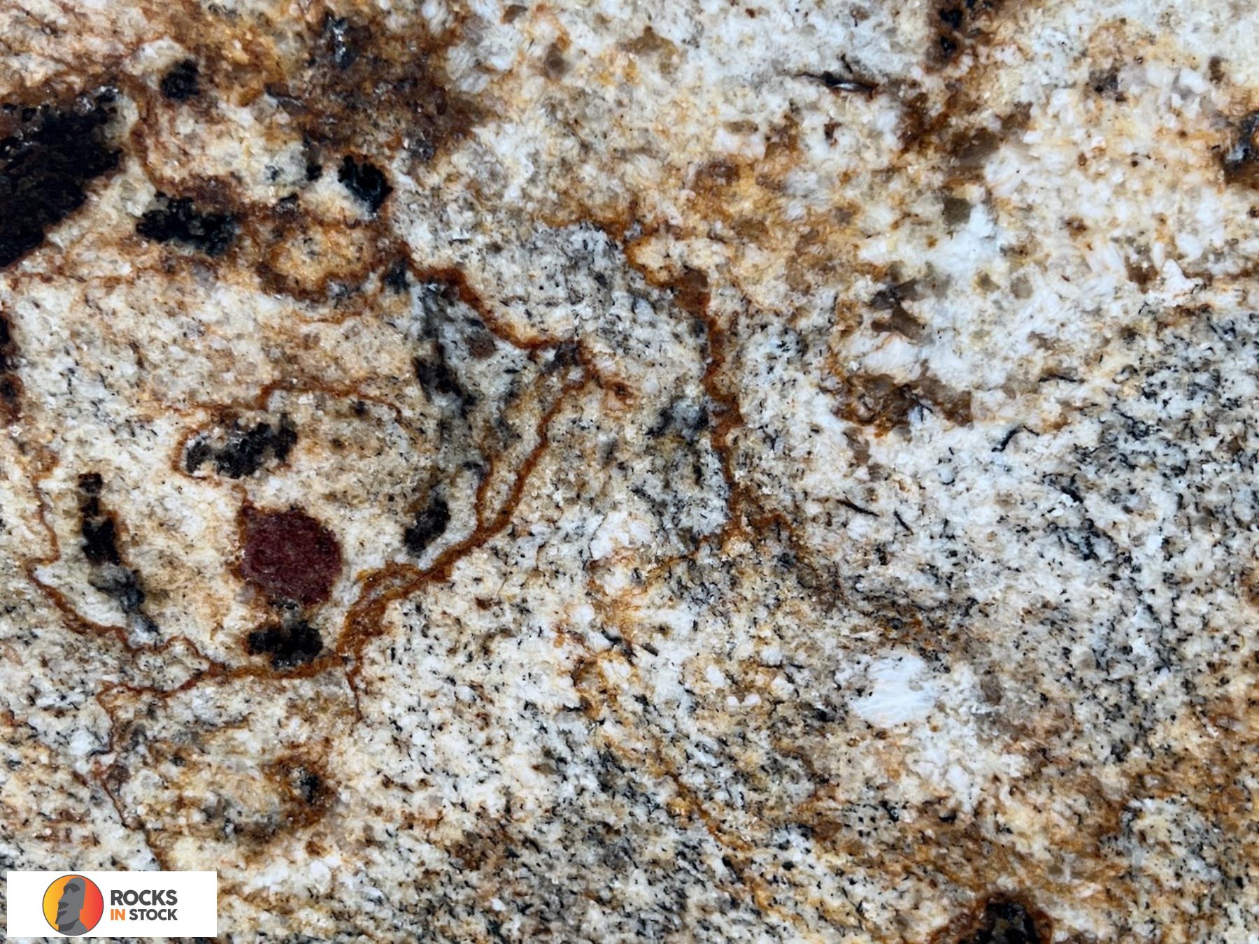 GOLDEN CRYSTAL Granite leather 3cm thick - Slab