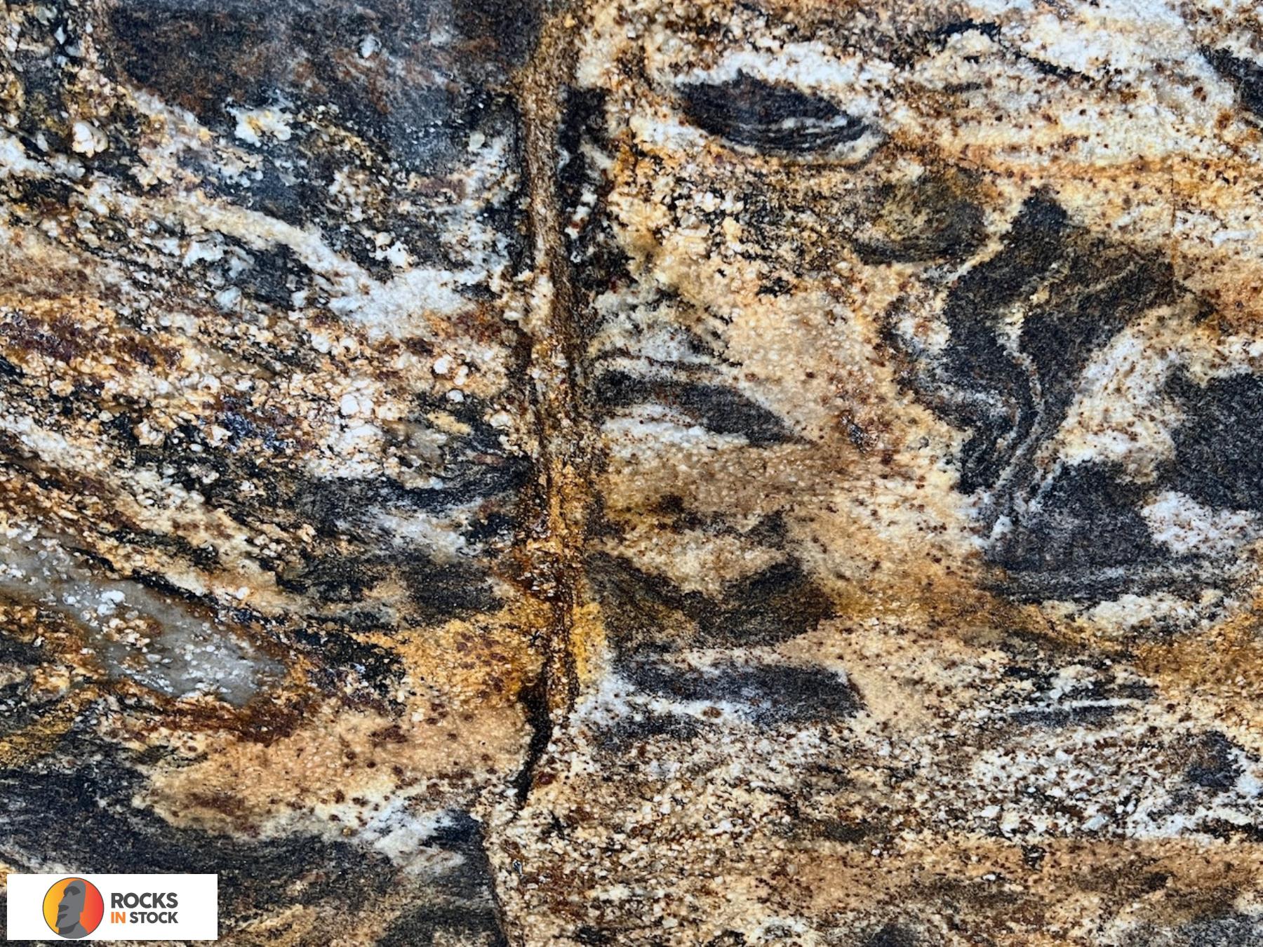 GOLDEN THUNDER Granite polished 2cm thick - Slab
