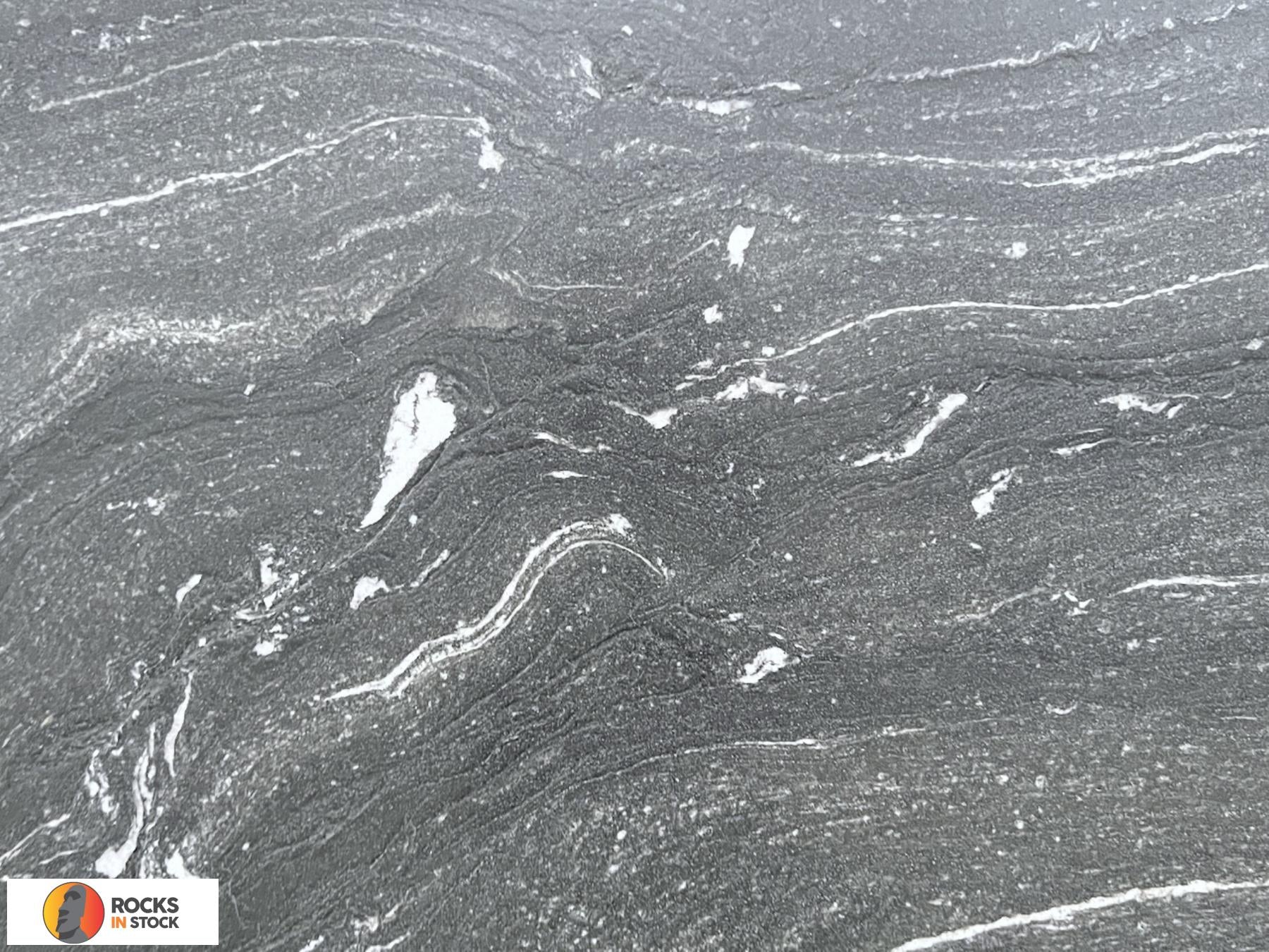 MAKALU Granite leather 3cm thick - Slab