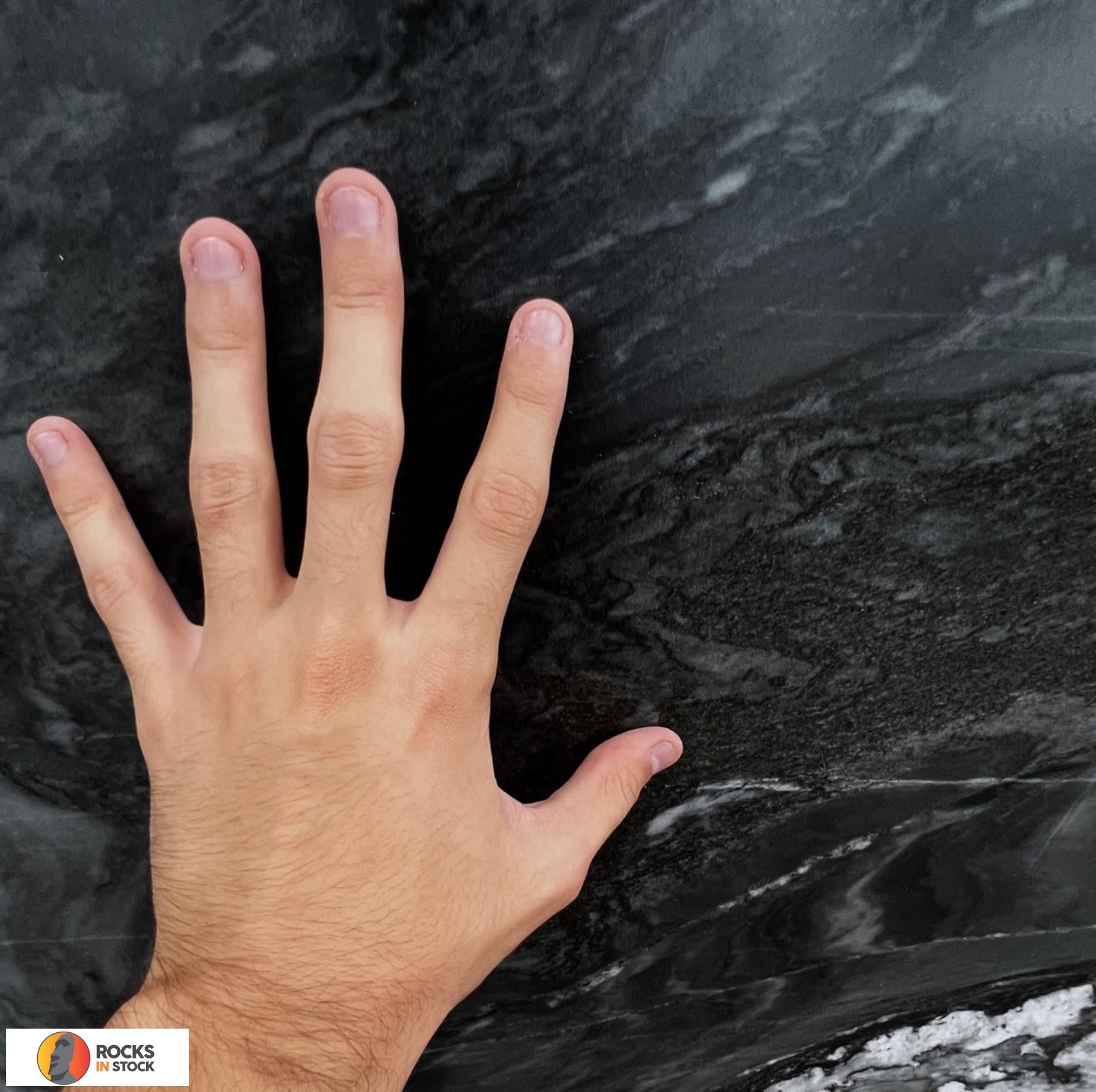 MANHATTAN Dolomite leather 2cm thick - Slab