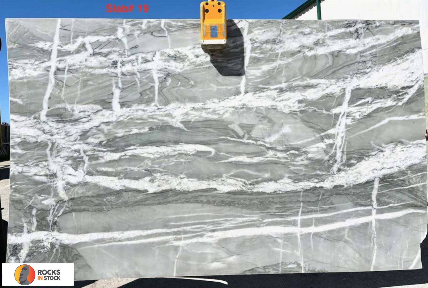 NUAGE Quartzite leather 3cm thick - Slab