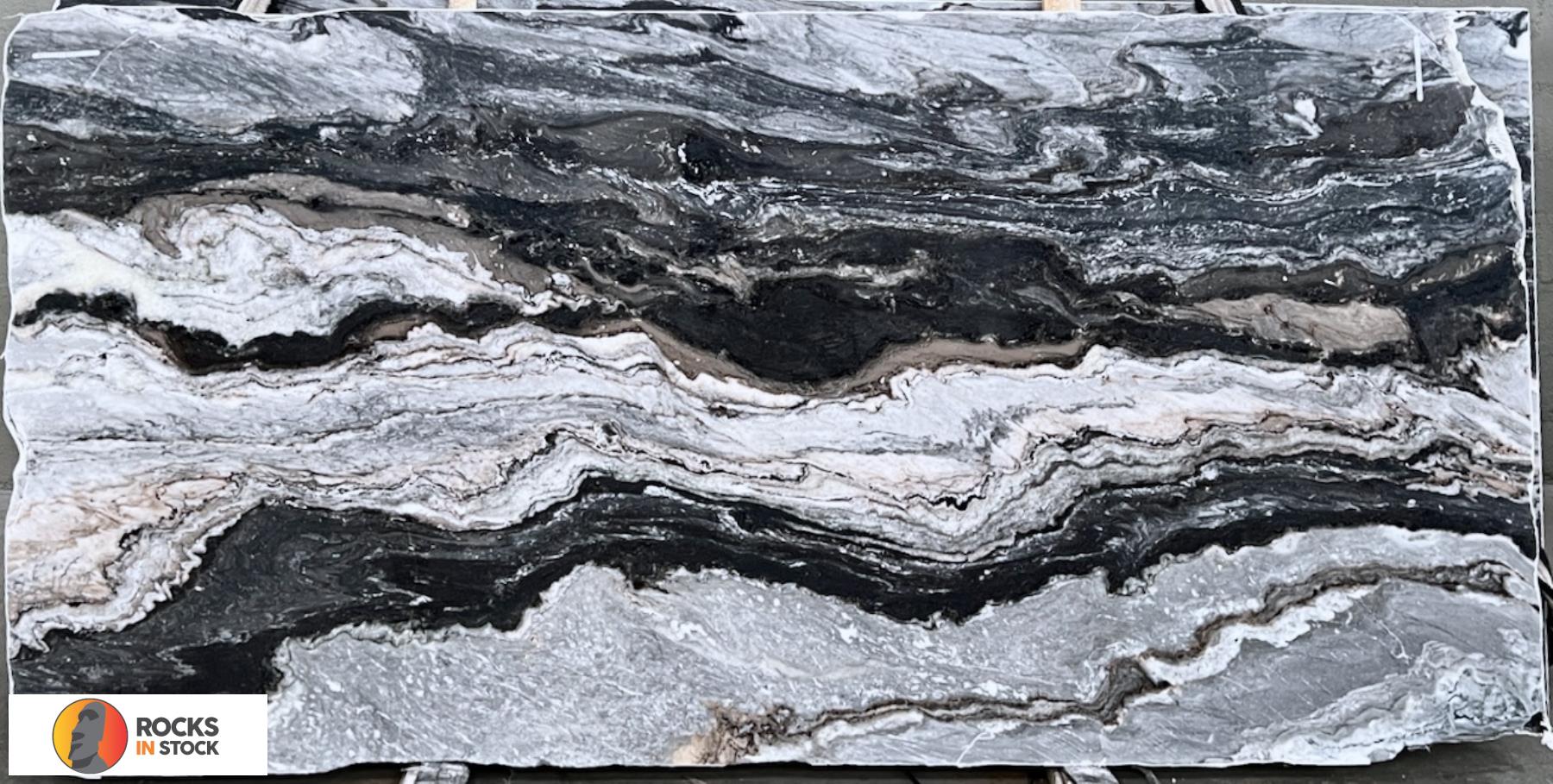 NUVOLE Dolomite polished 2cm thick - Slab