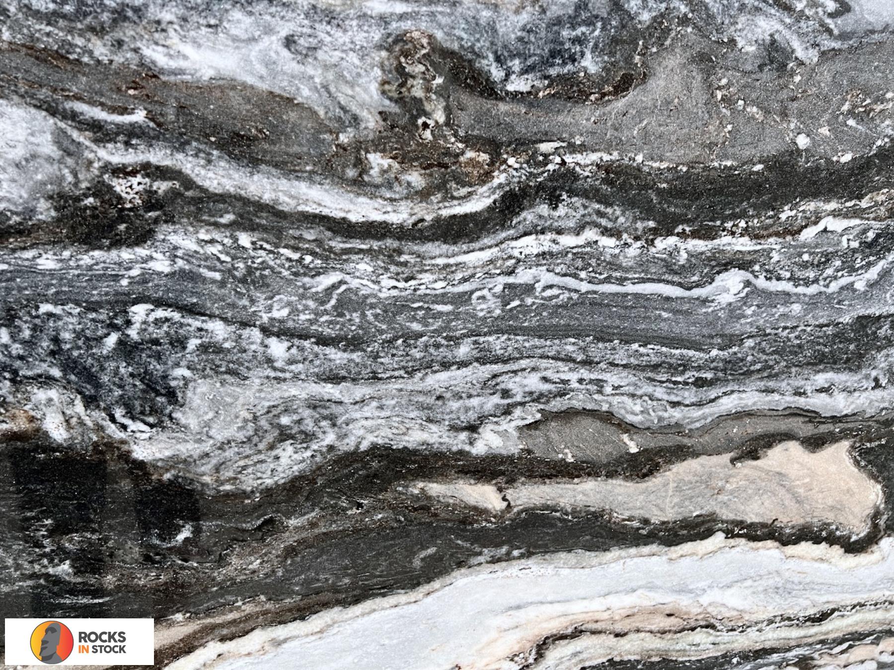 NUVOLE Dolomite polished 3cm thick - Slab