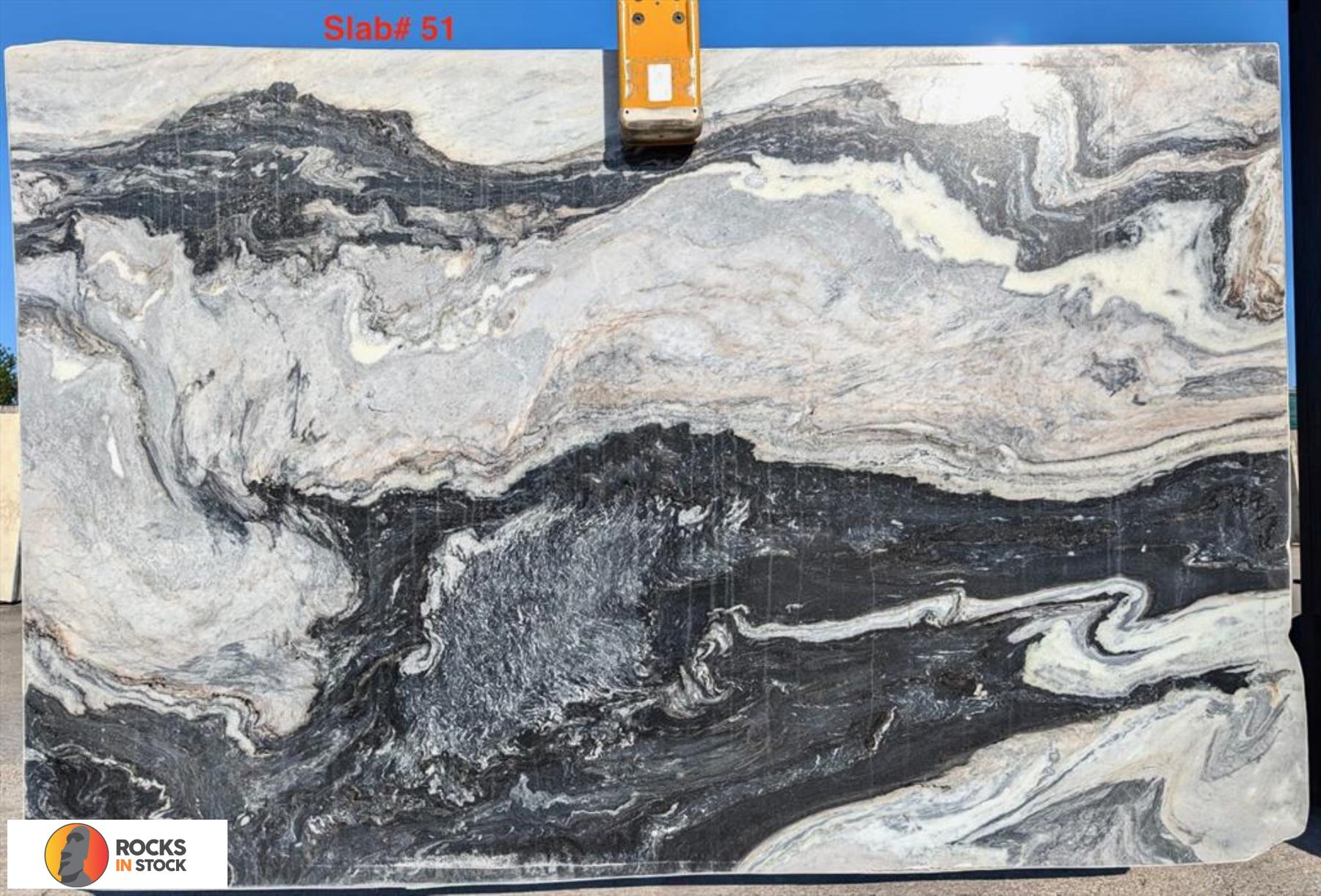 NUVOLE Dolomite polished 3cm thick - Slab