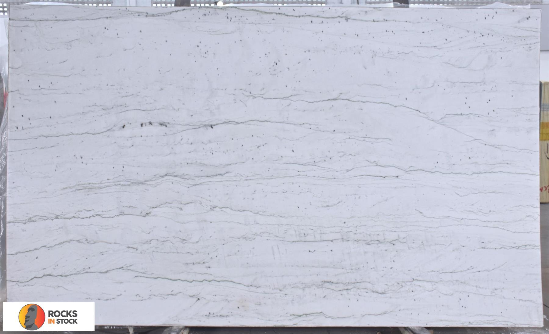 OPUS WHITE Quartzite polished 2cm thick - Slab