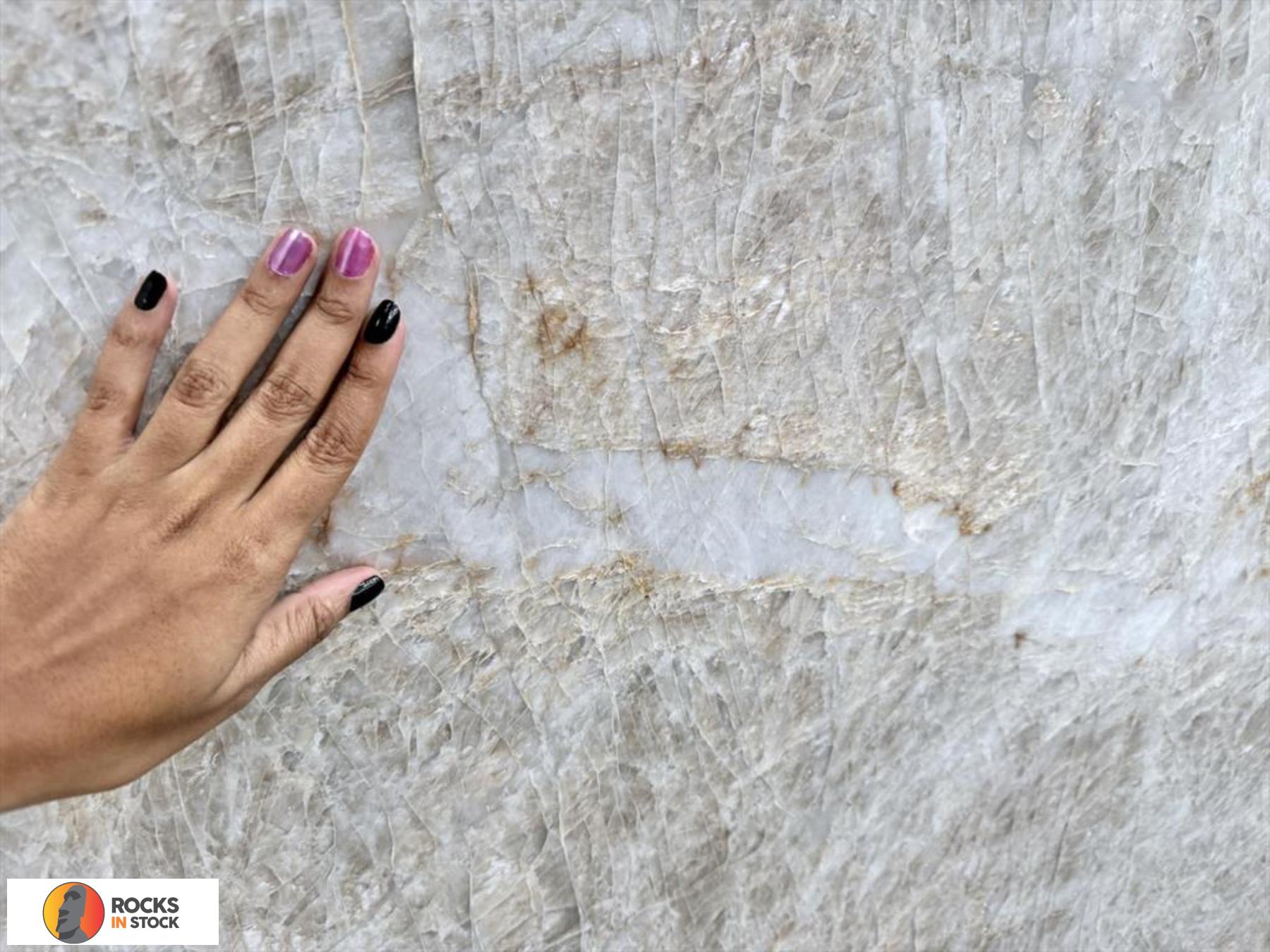 PERLA ROCCA Quartzite honed 3cm thick - Slab