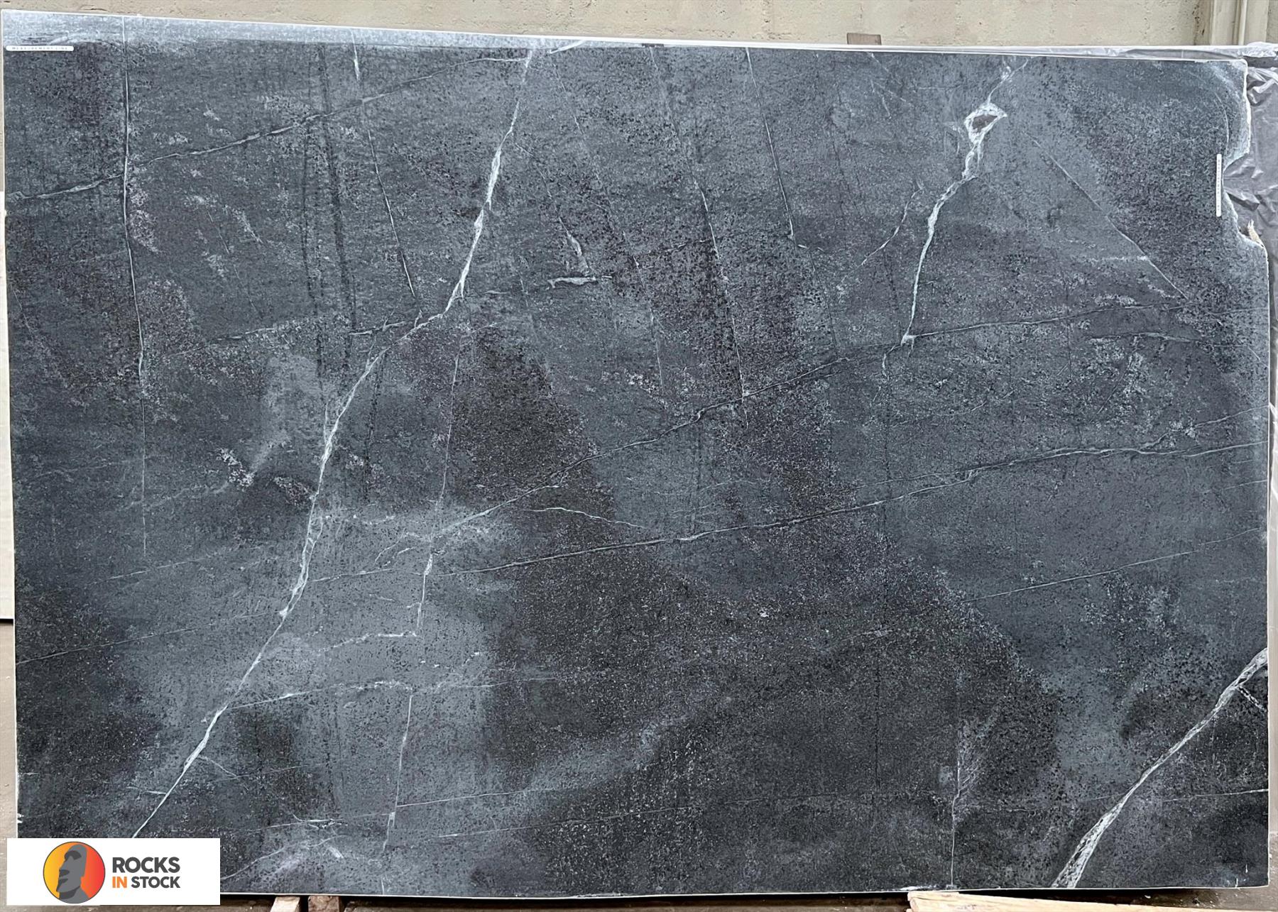 SOAPSTONE BLACK Soap Stone honed 3cm thick - Slab