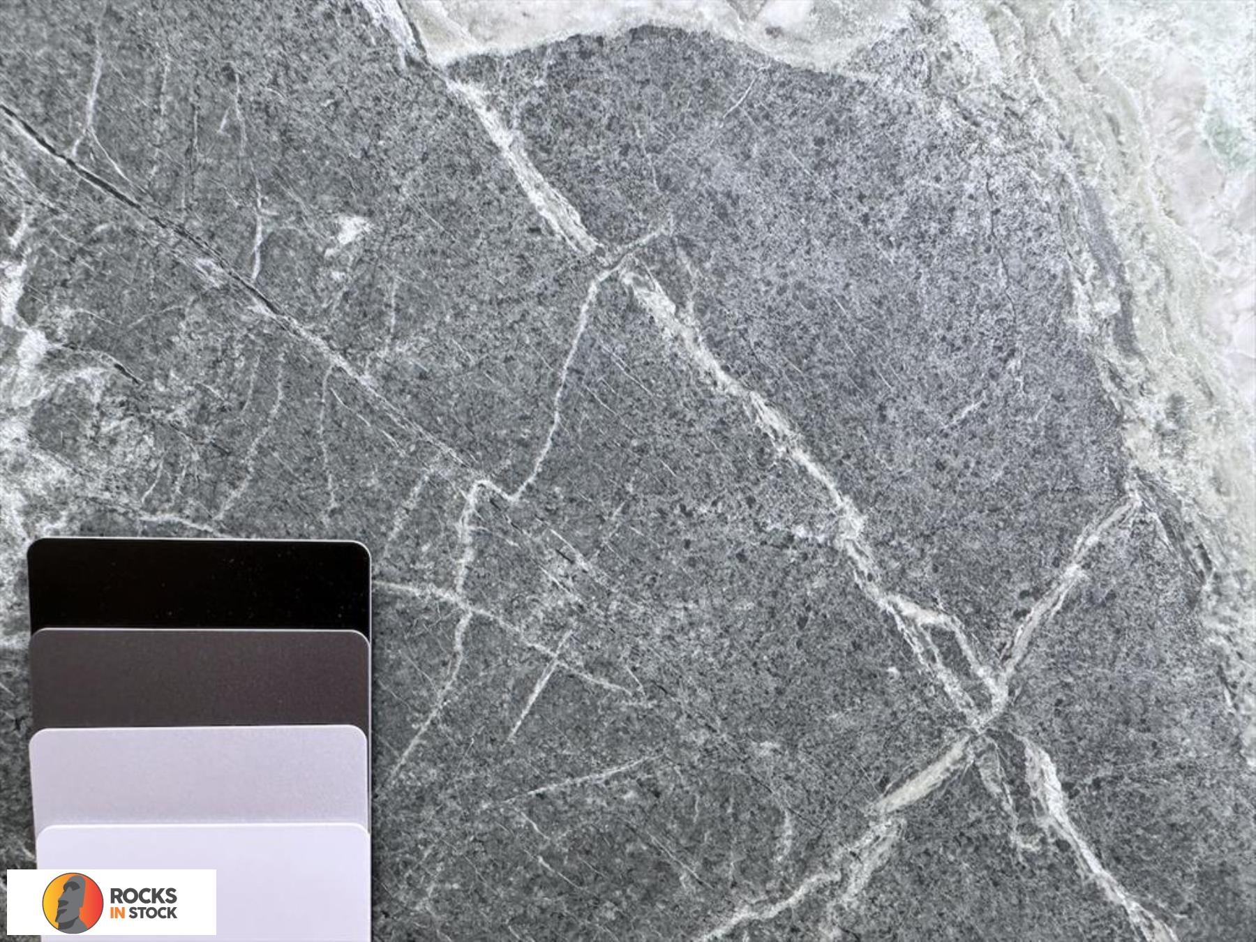SOAPSTONE FANTASY Soap Stone honed 3cm thick - Slab