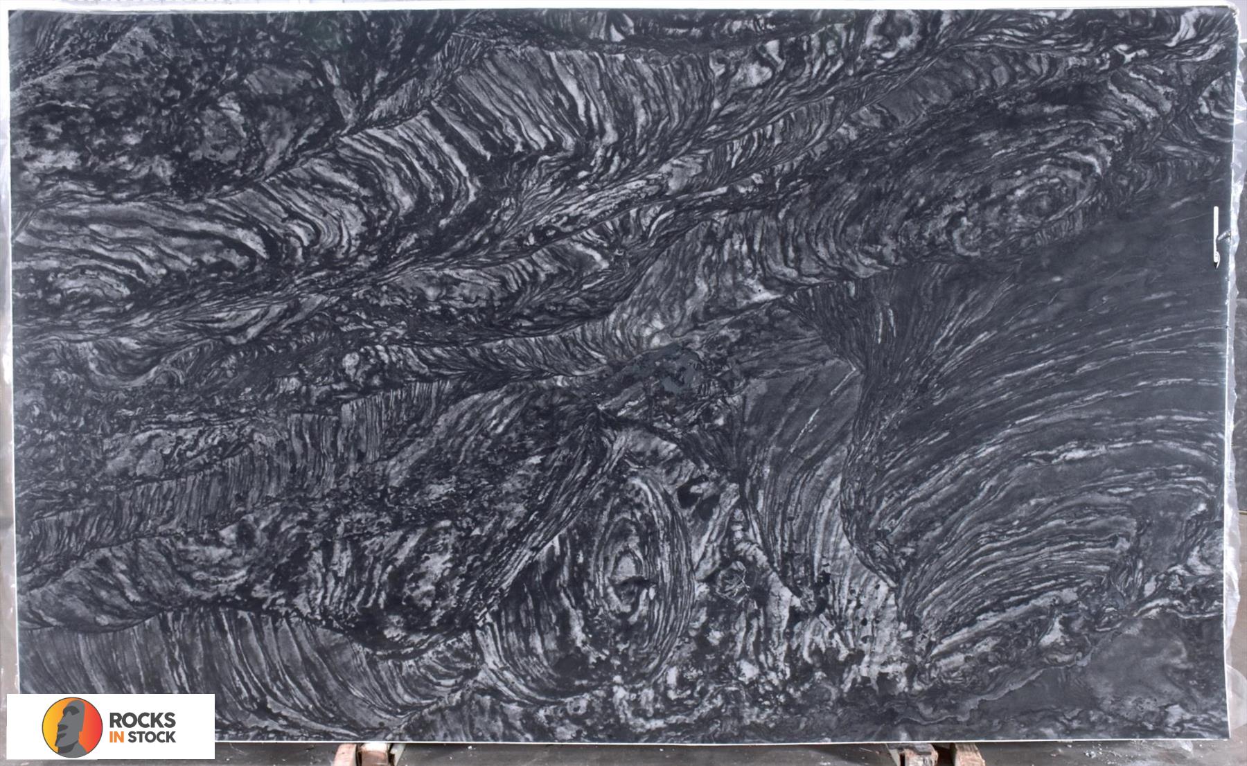 VIBRANIUM Quartzite polished 2cm thick - Slab