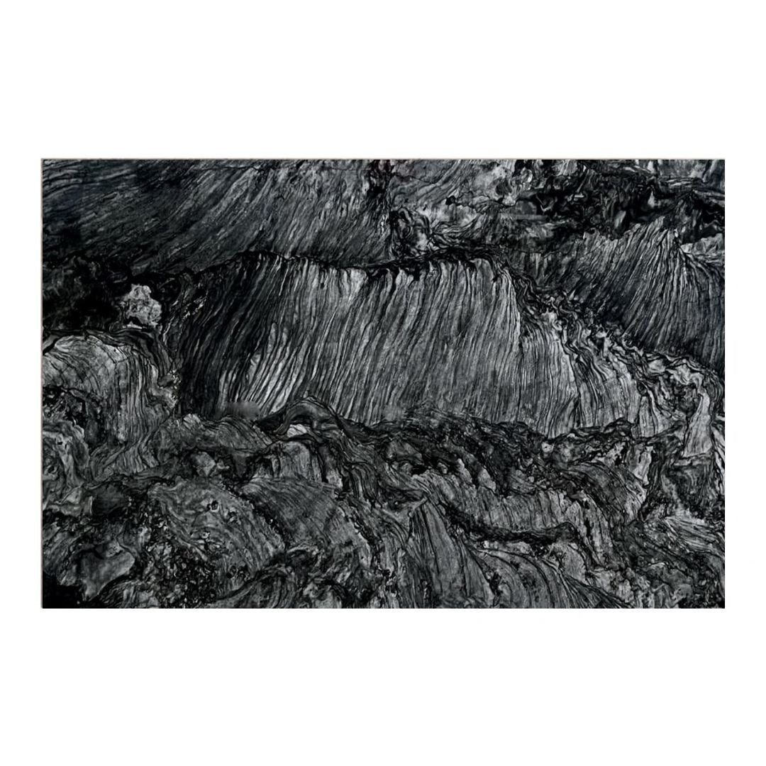 VIBRANIUM Quartzite polished 3cm thick - Slab