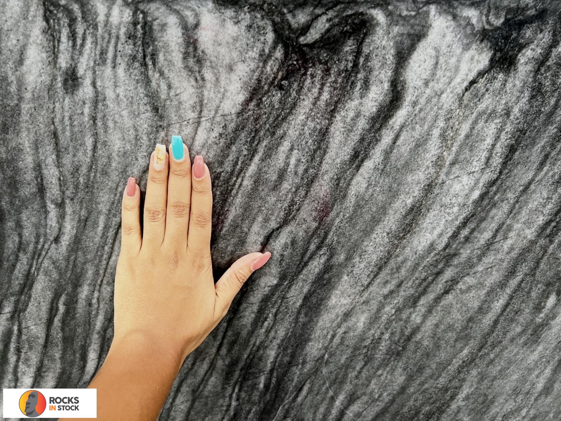 VIBRANIUM Quartzite polished 3cm thick - Slab
