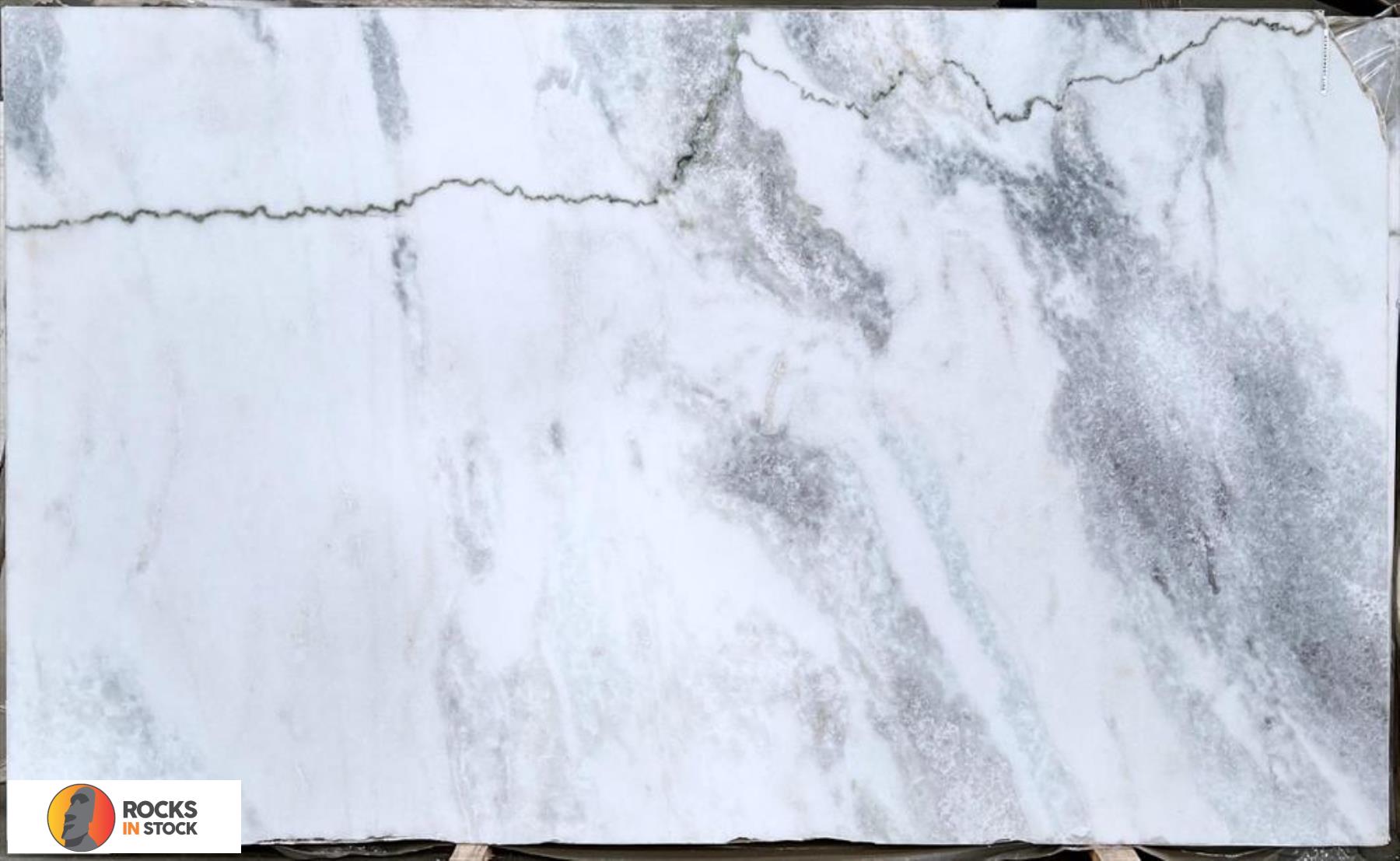 WHITE CLOUD Dolomite leather 3cm thick - Slab