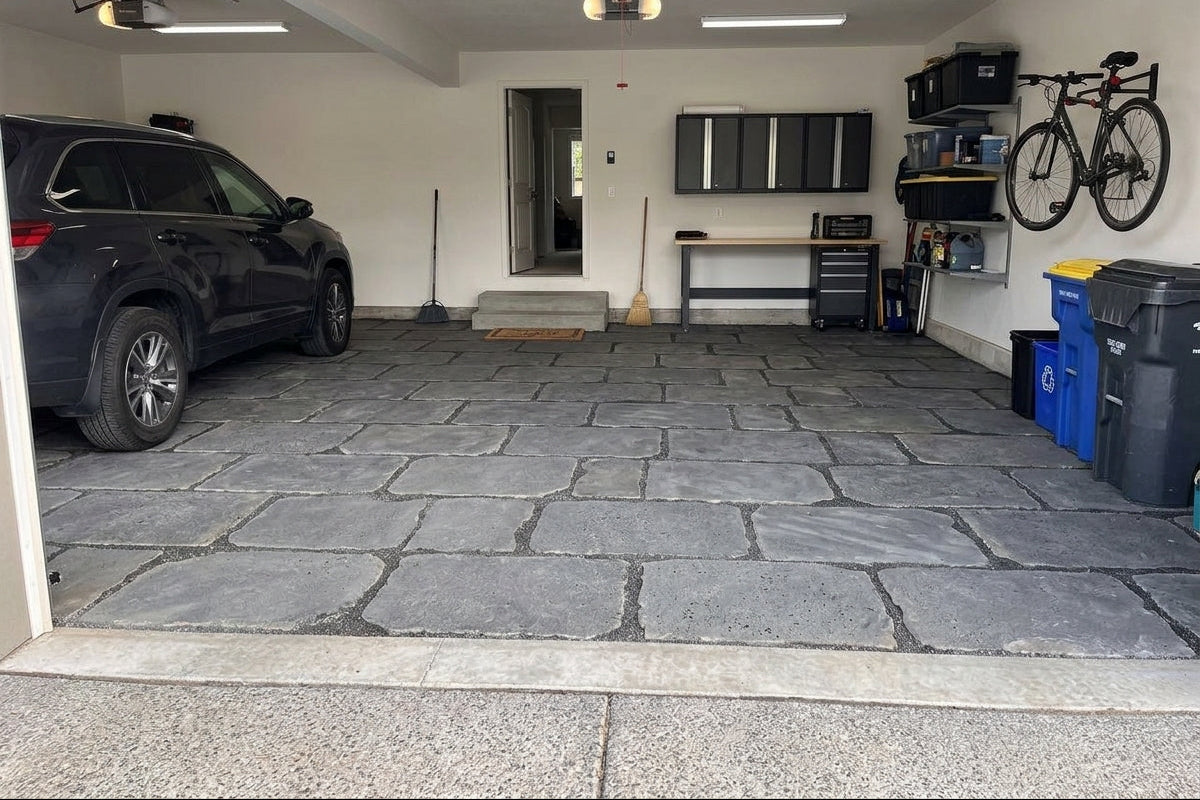 PUKA LAVA GREY - NATURAL RECTANGLE RANDOM EDGE, Basalt BRUSHED - 36" x 24" x 3/4" Paver (6 SF/PC)