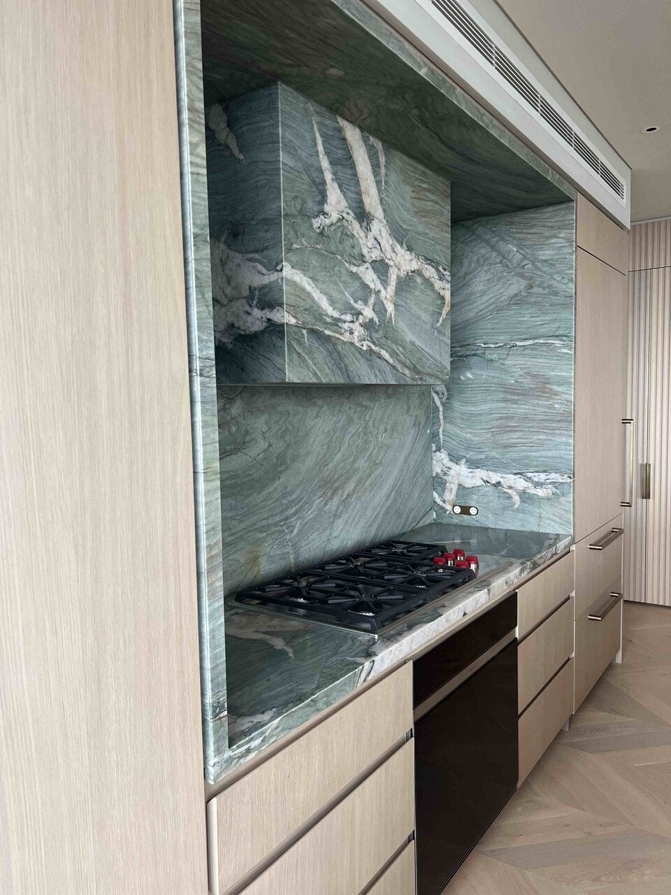 Del Mare Quartzite polished 2cm thick Slab - Rocks in Stock