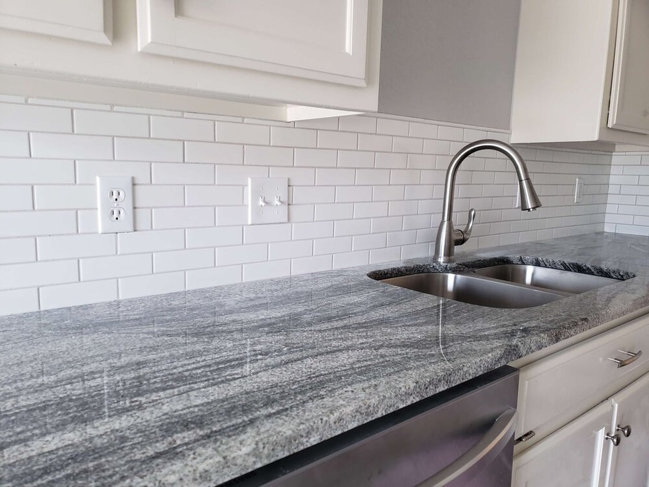 Jazzy Granite polished 2cm thick slab - Rocks in Stock