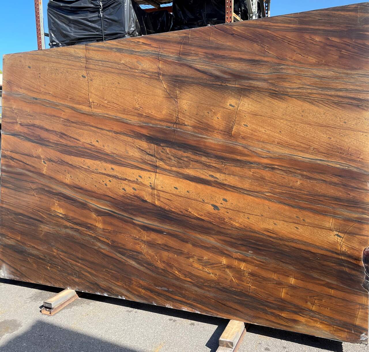 Sandalus Quartzite leather 2cm thick slab - Rocks in Stock