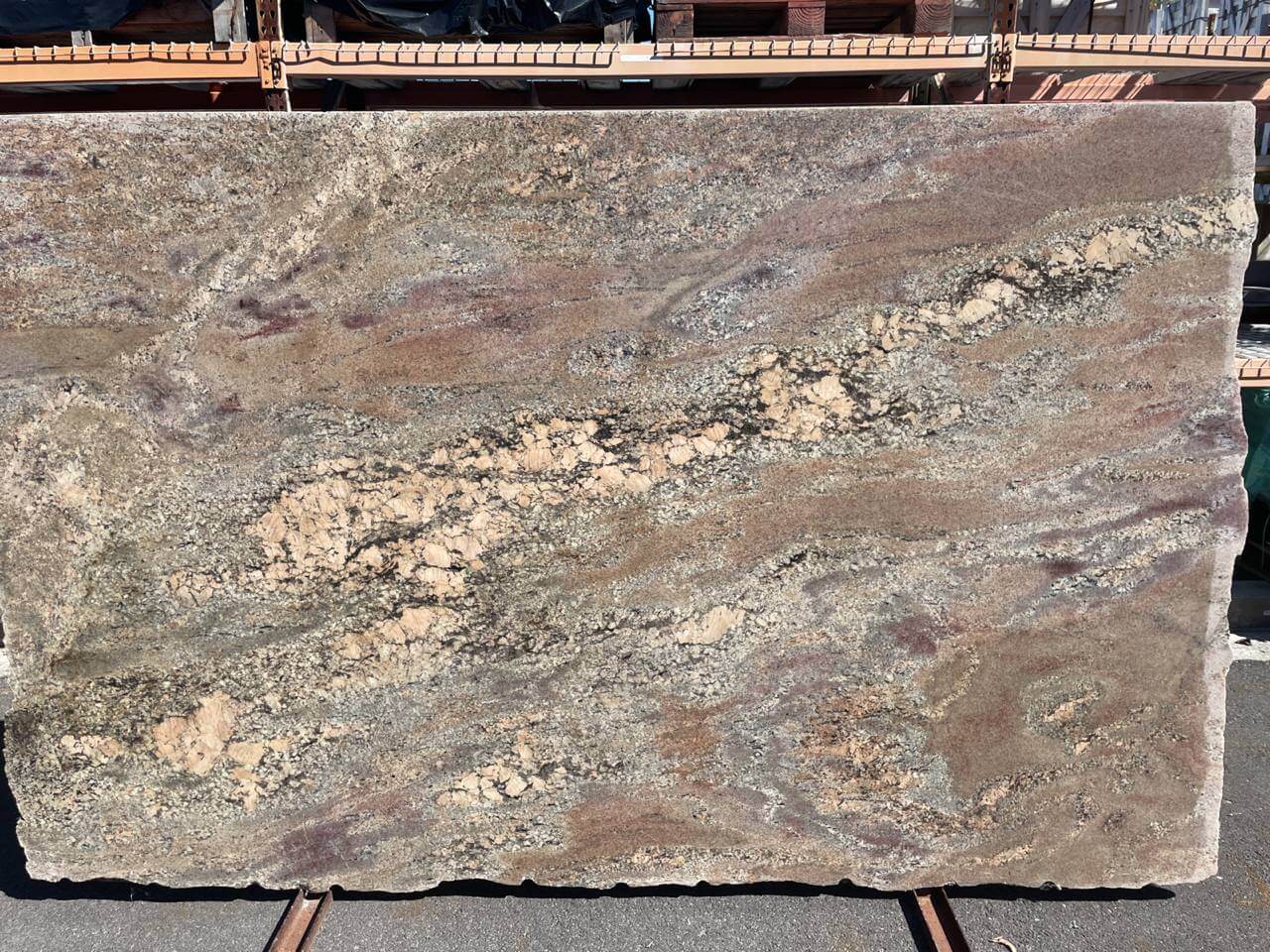 CREMA BORDEAUX Granite polished 2cm thick - Slab